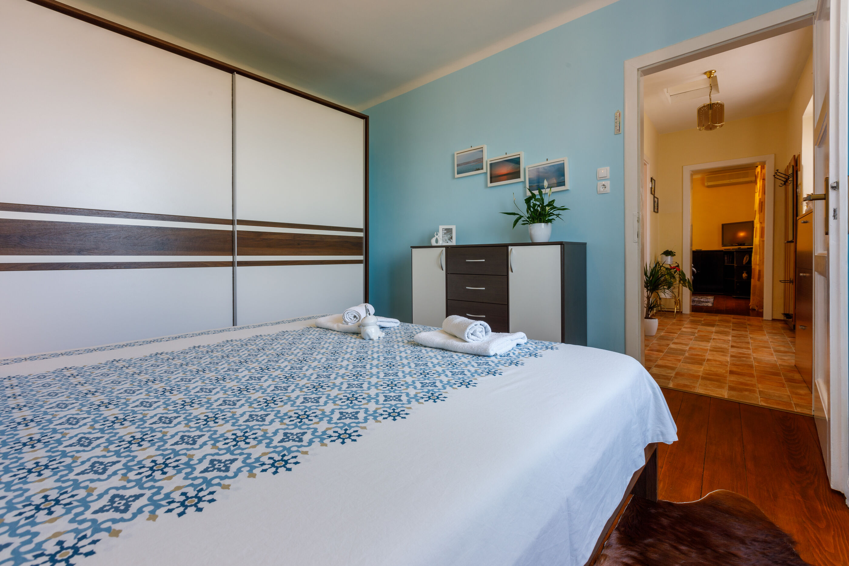 House BILJANA 62536-A1