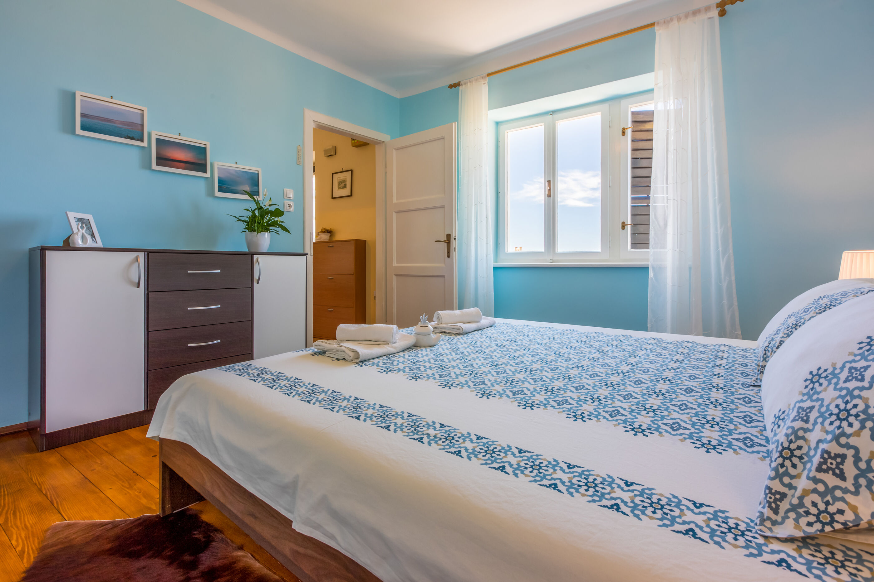 House BILJANA 62536-A1