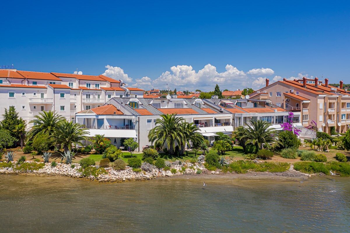 Apartments Brajdine 16811-A2