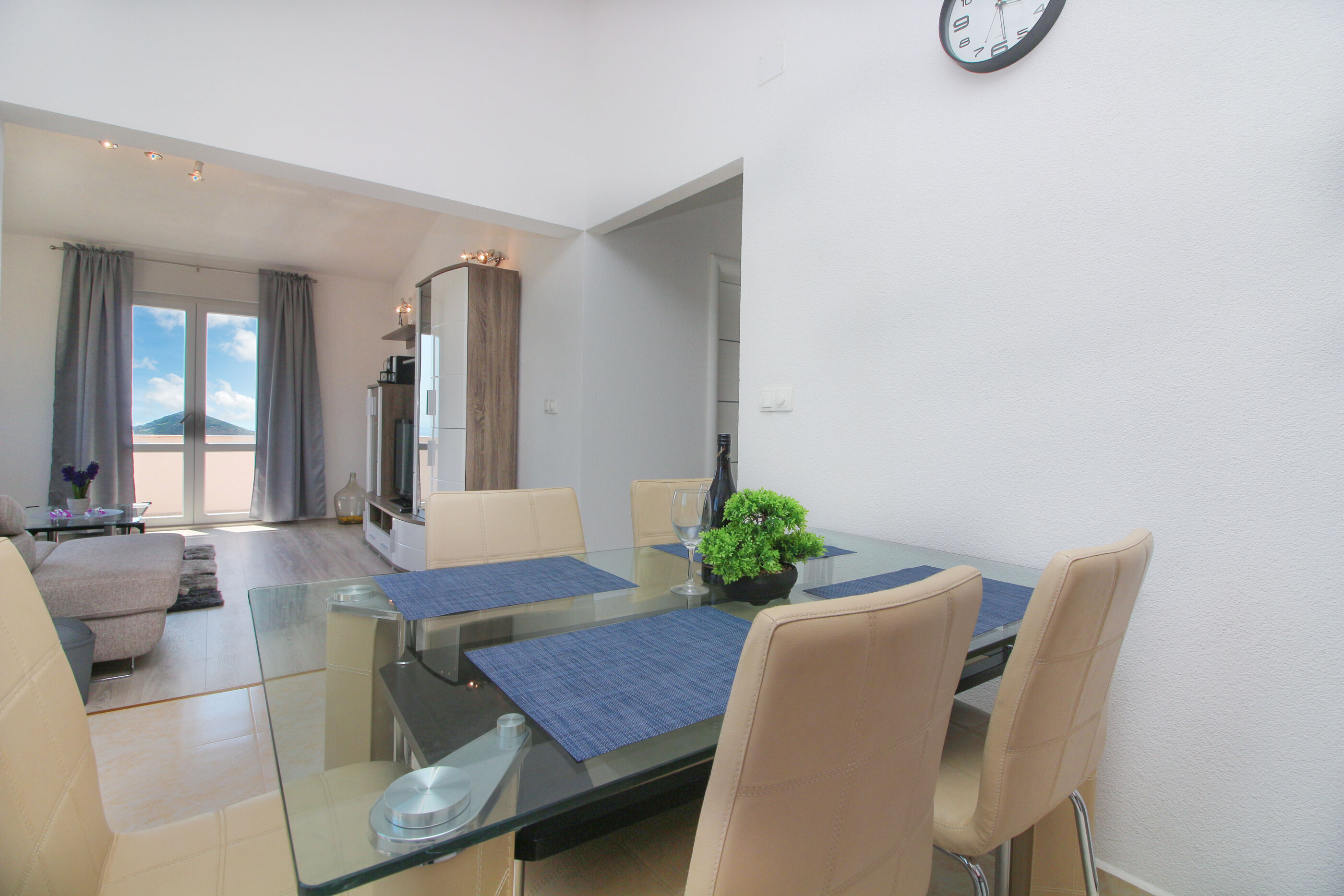 Apartment Conte Cikara 78621-A1