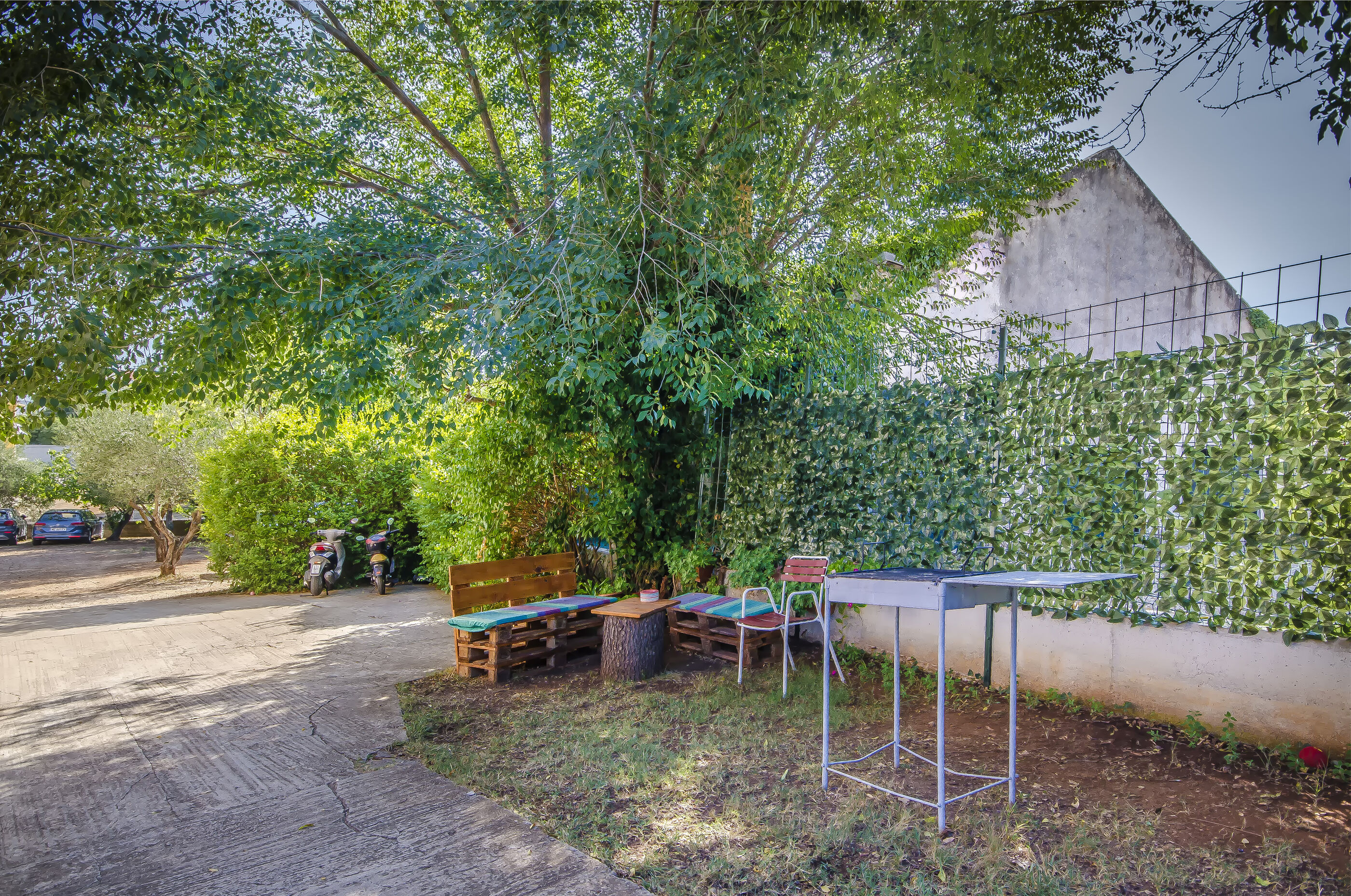 Apartments and Rooms Antee 46051-A1