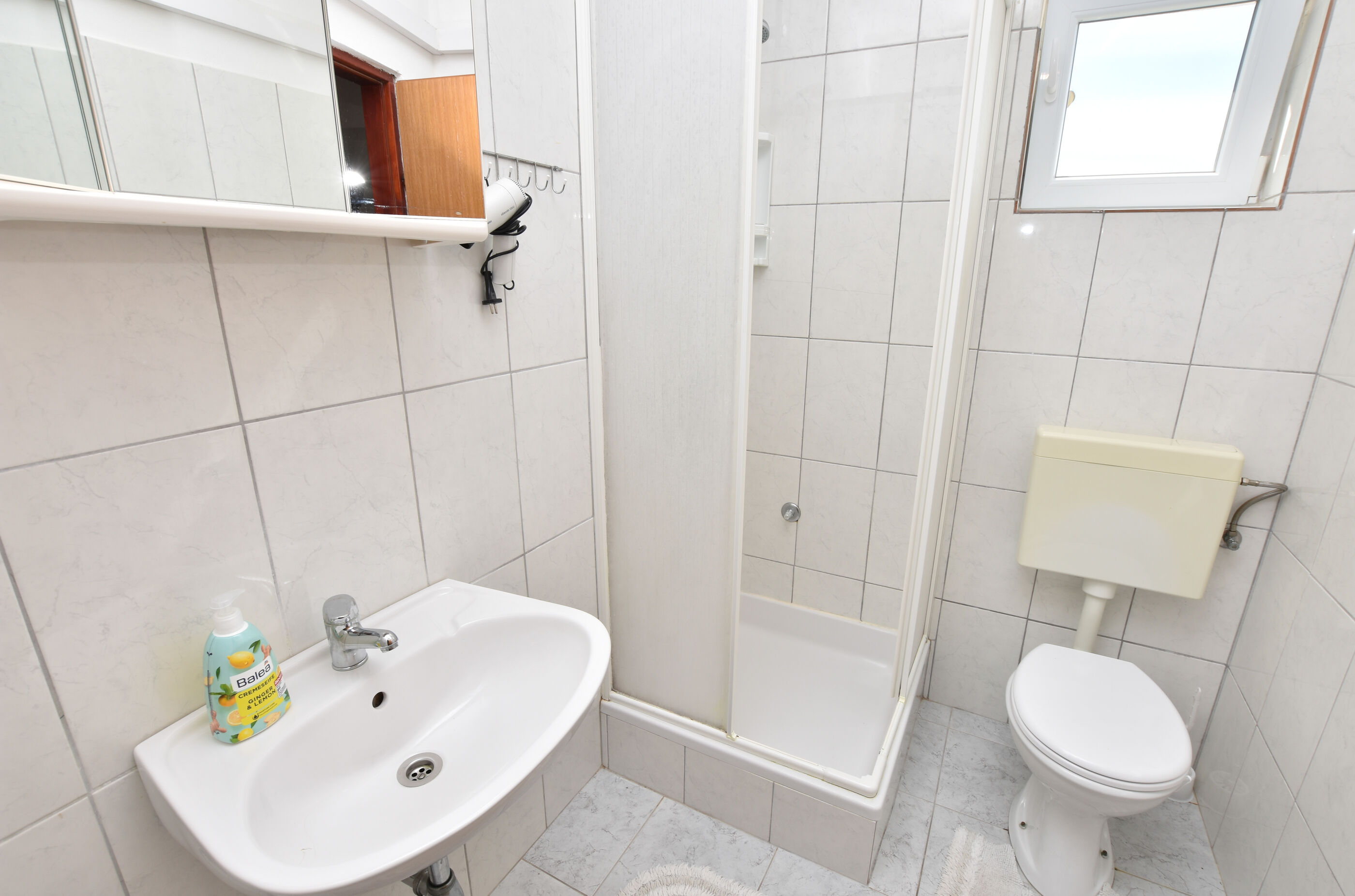 Apartments and Room Kiko 40479-A2