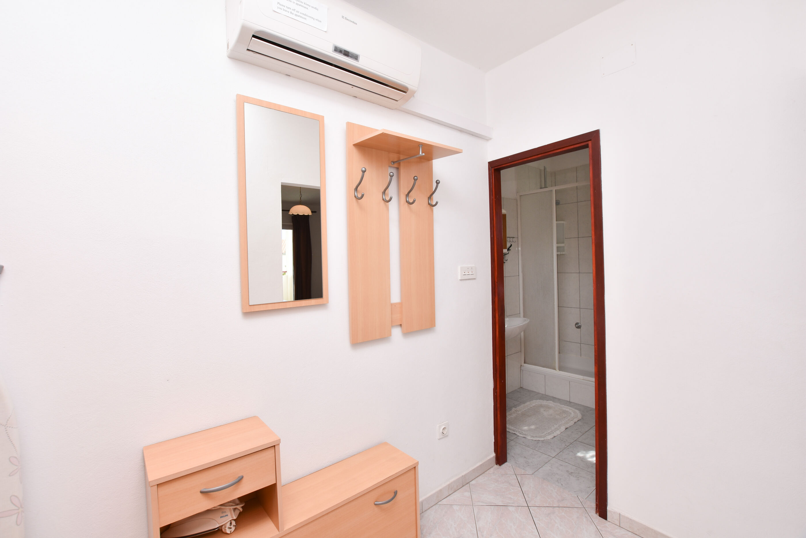 Apartments and Room Kiko 40479-A2