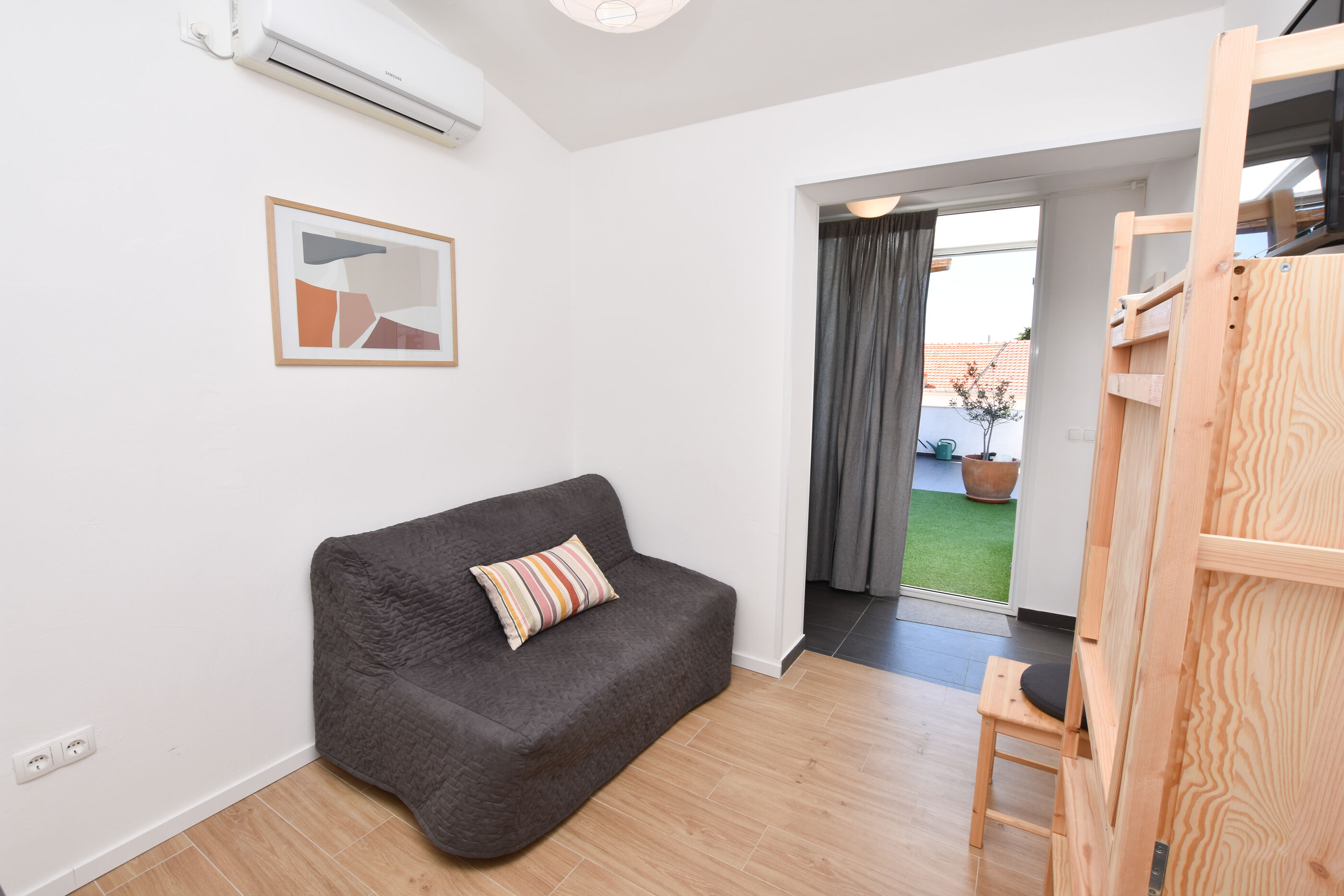 Apartments Nina 51401-A3