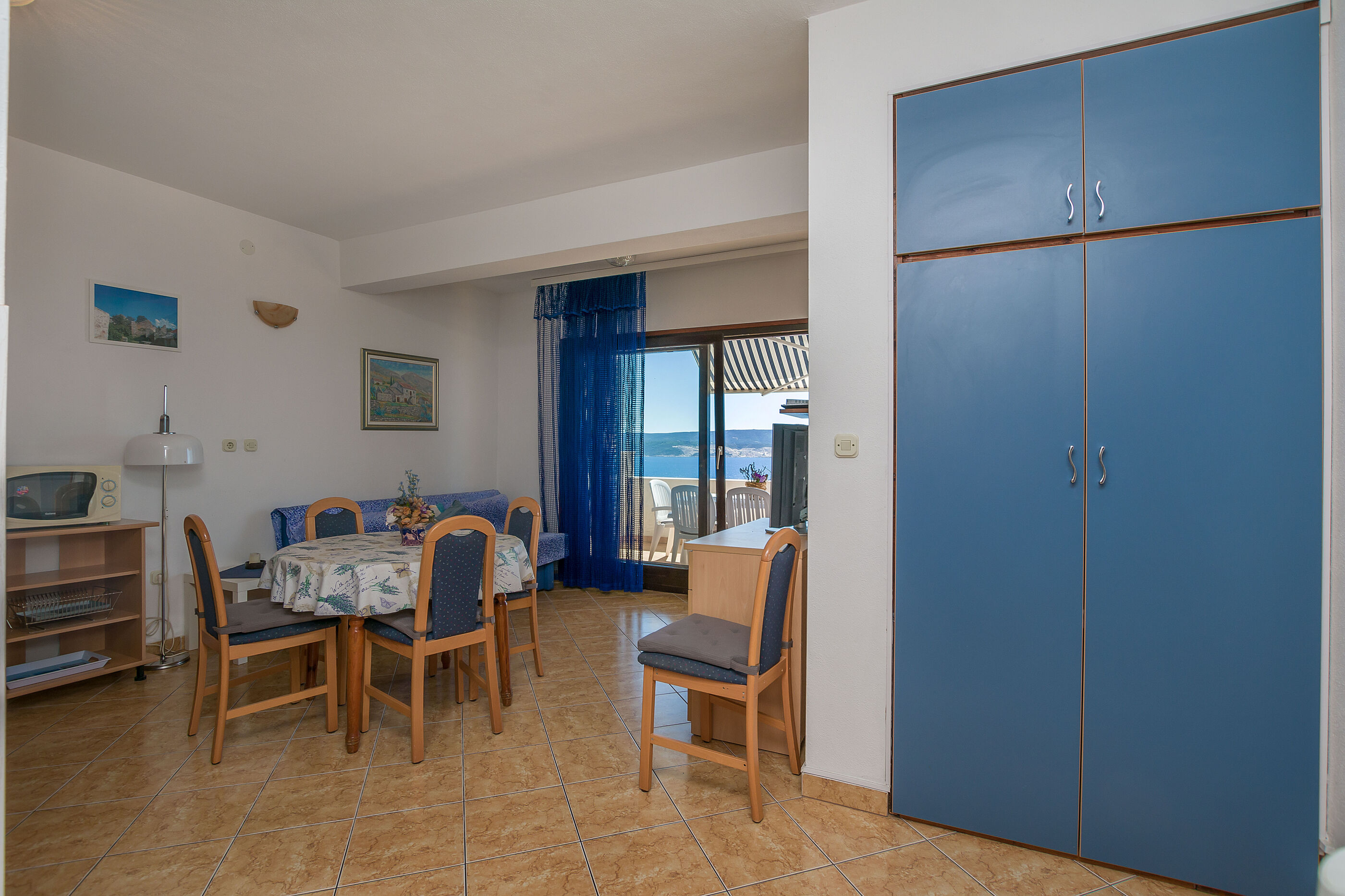 Apartments Dragana 15411-A1
