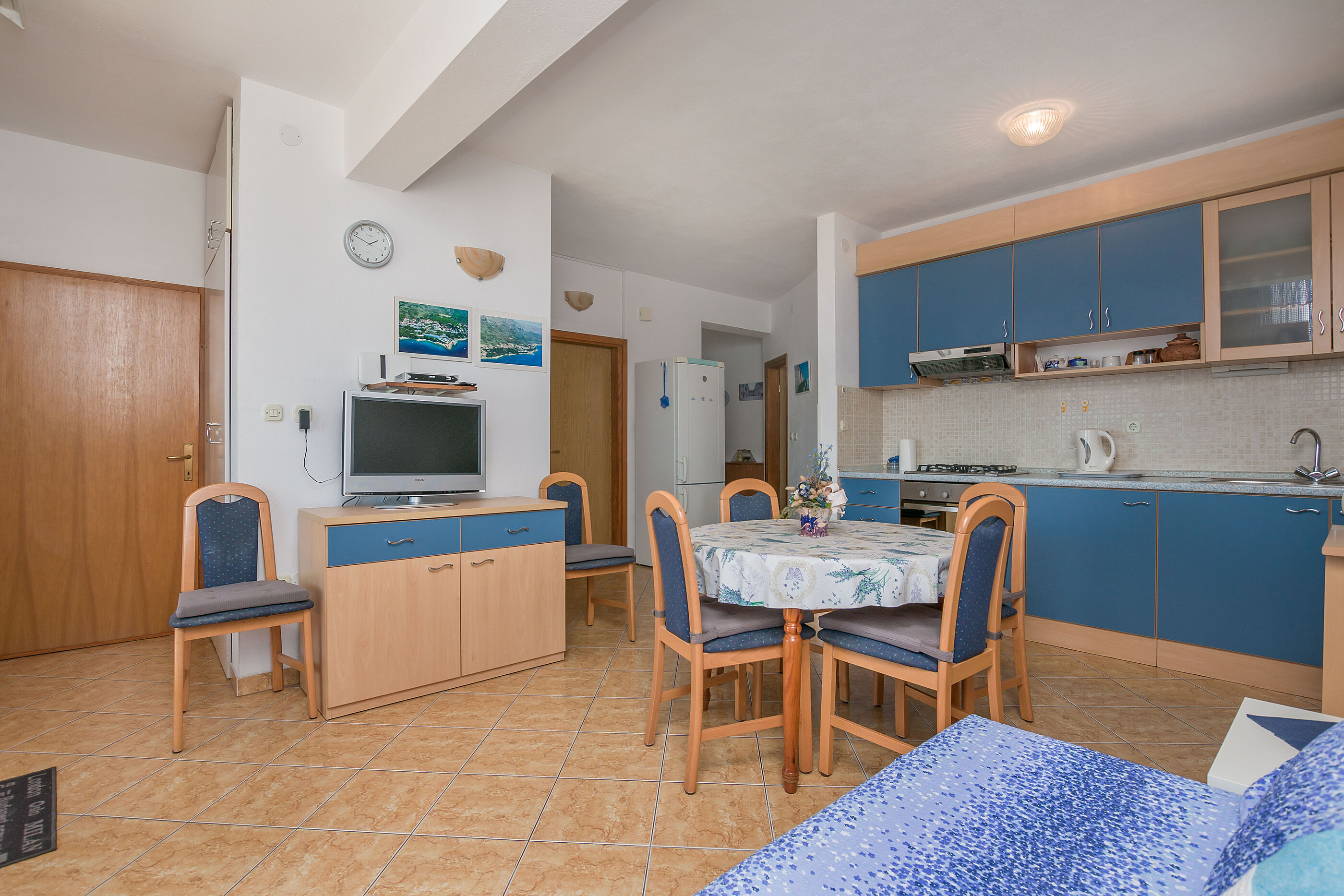 Apartments Dragana 15411-A1