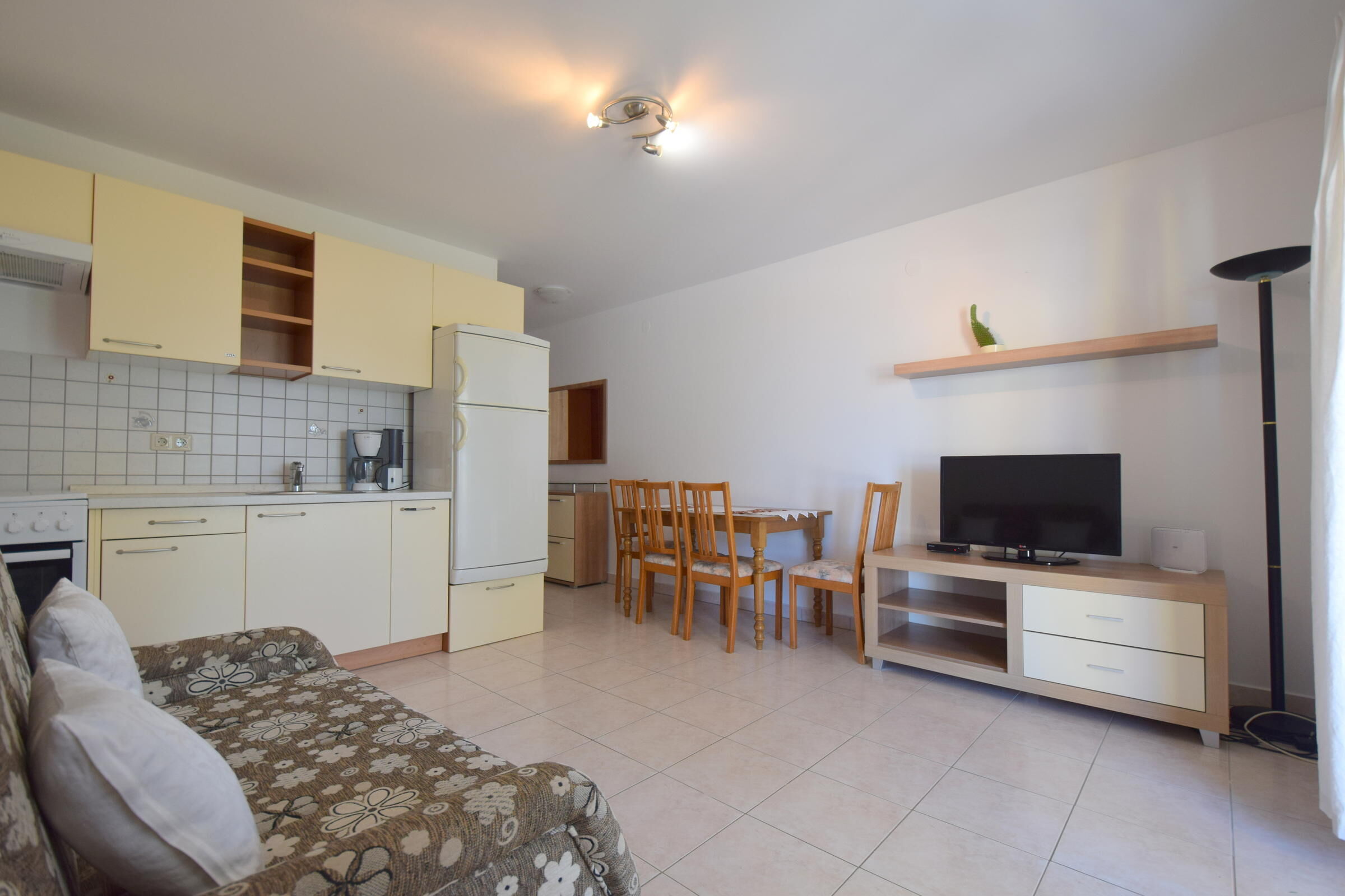Apartments Marjolovic 62157-A2