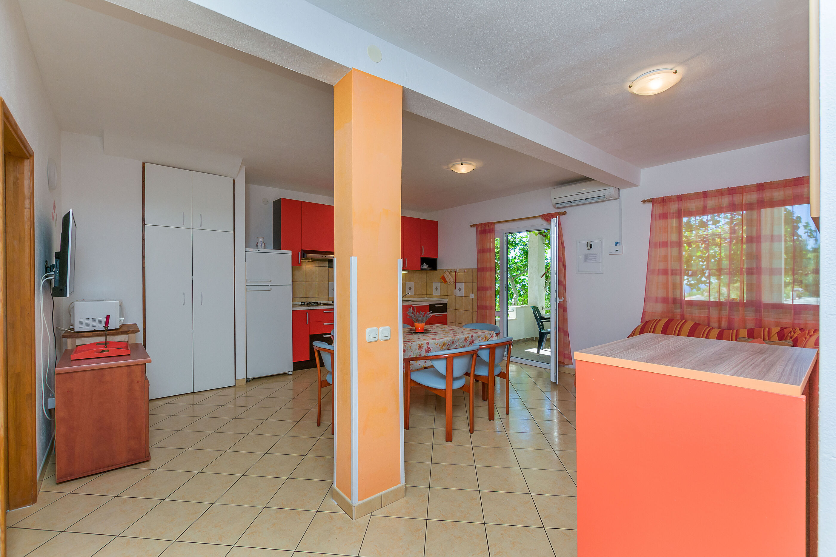 Apartments Dragana 15411-A2