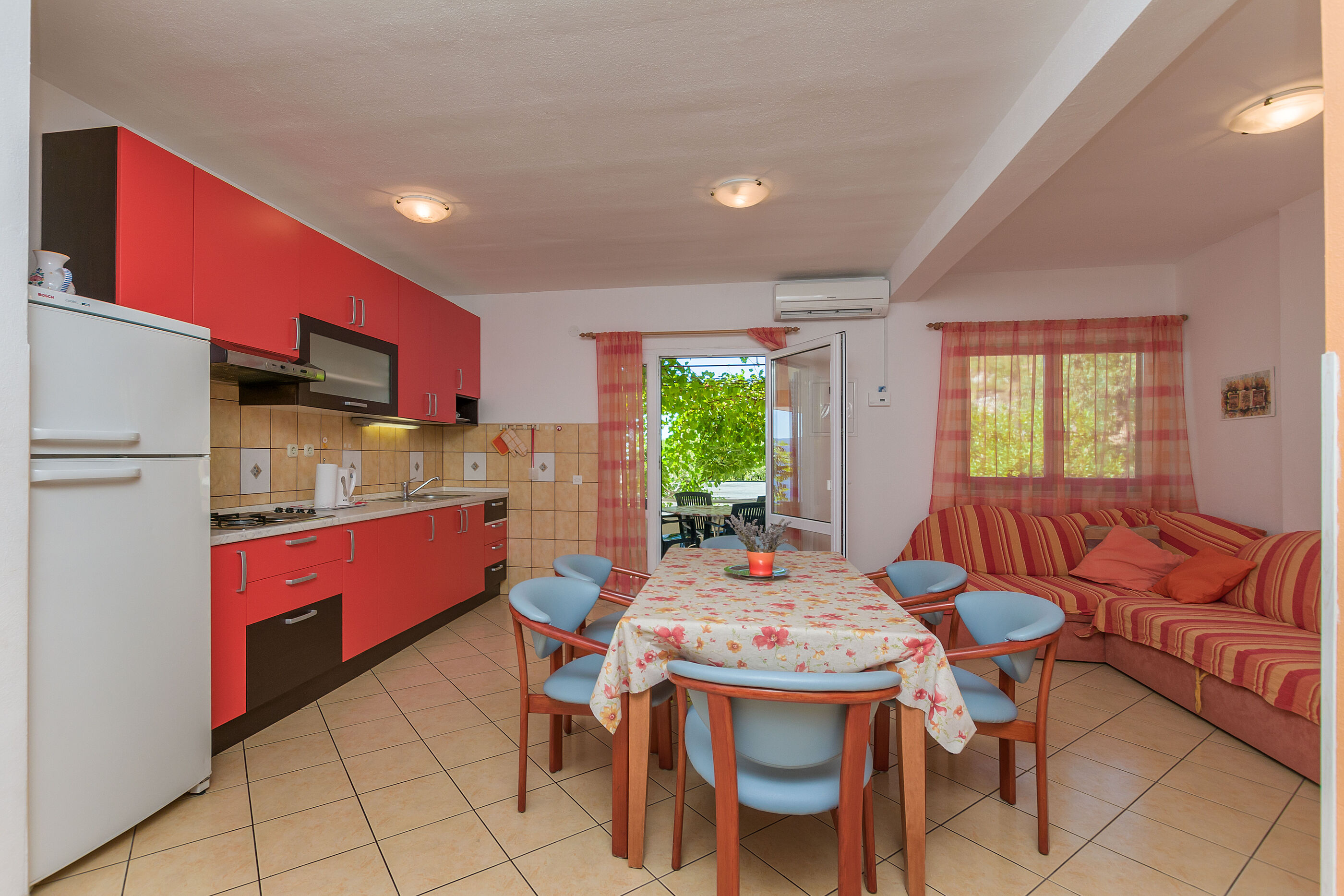Apartments Dragana 15411-A2