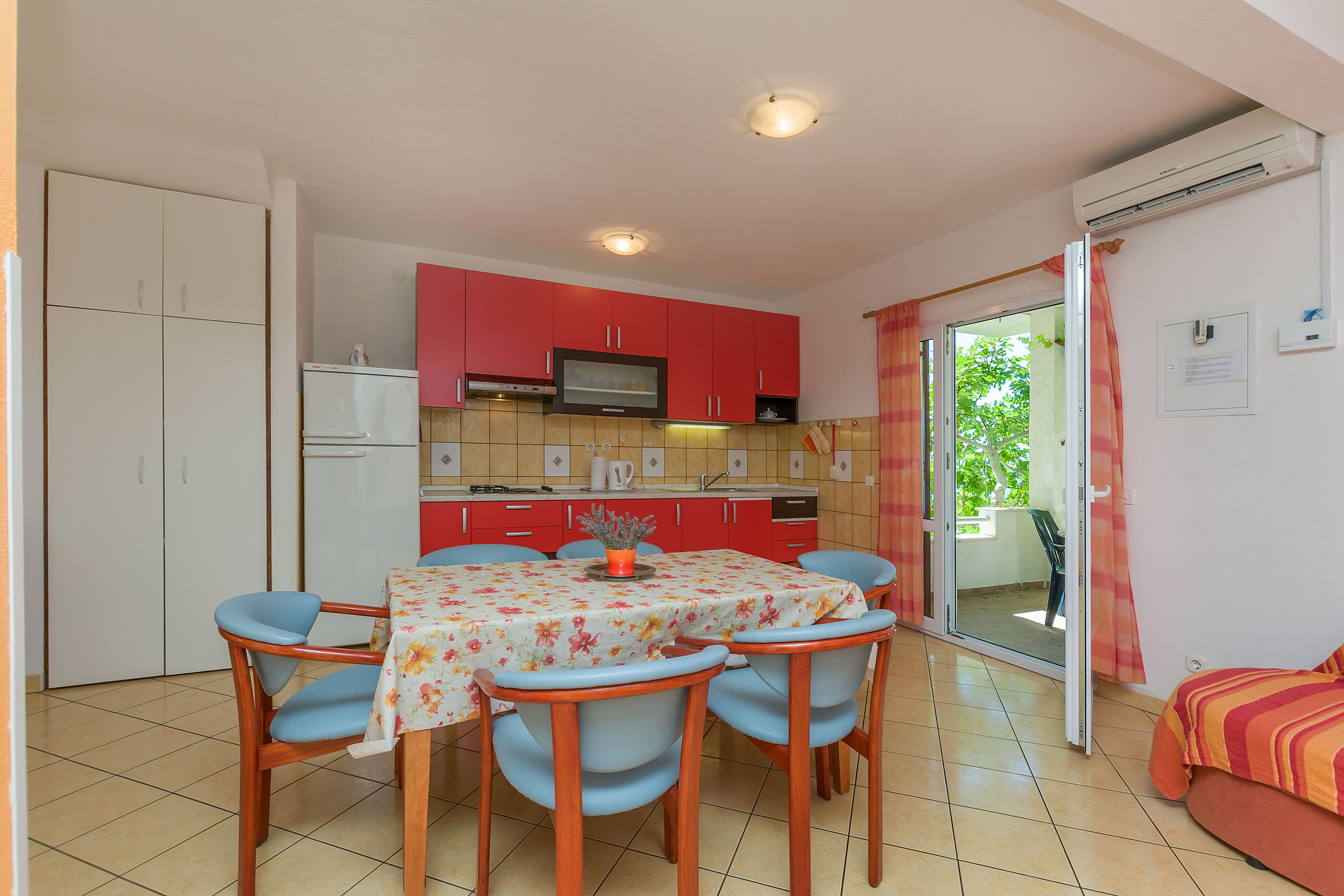 Apartments Dragana 15411-A2