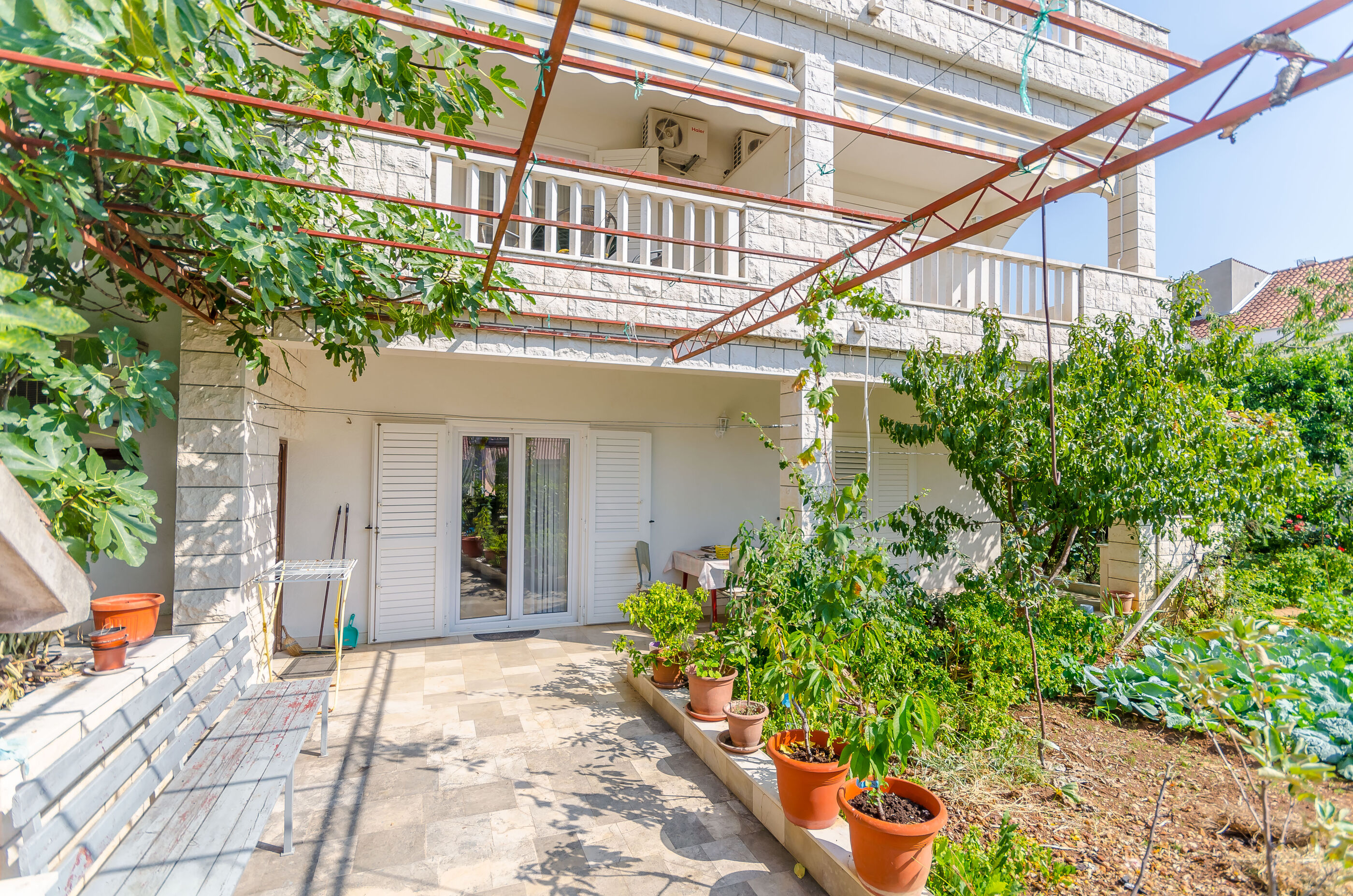Apartments Tily 78561-A3