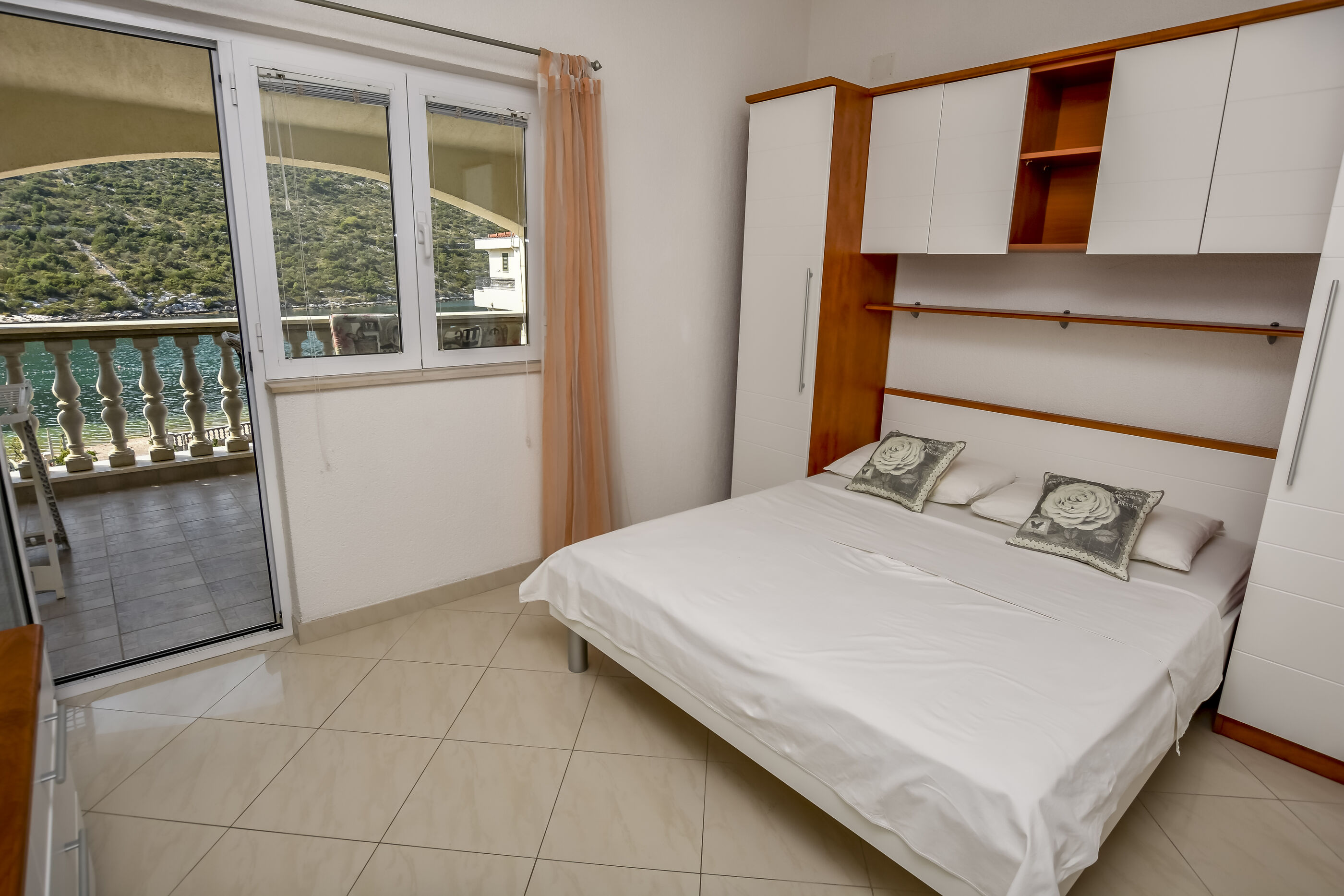 Apartments JureG 76171-A2