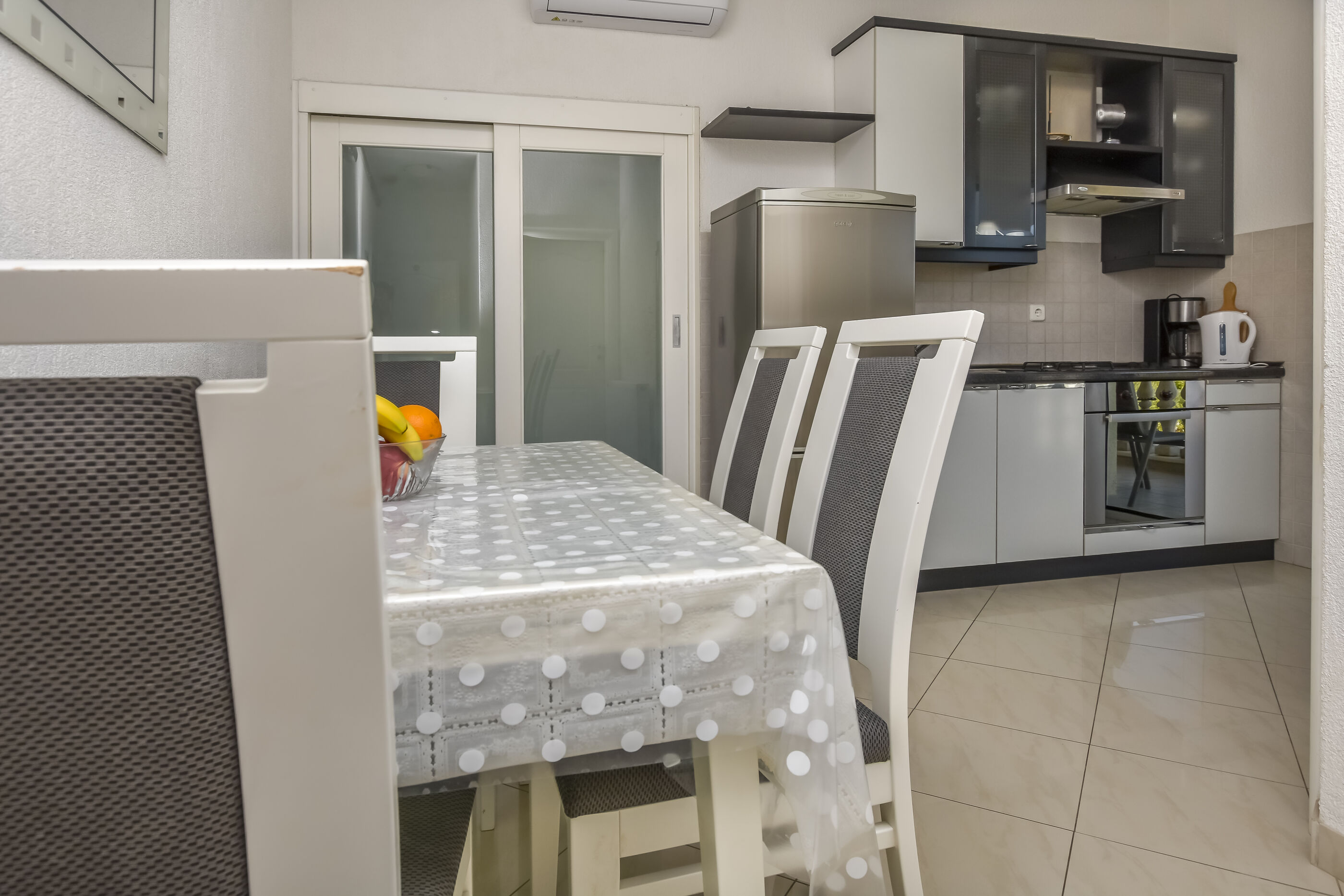 Apartments JureG 76171-A2