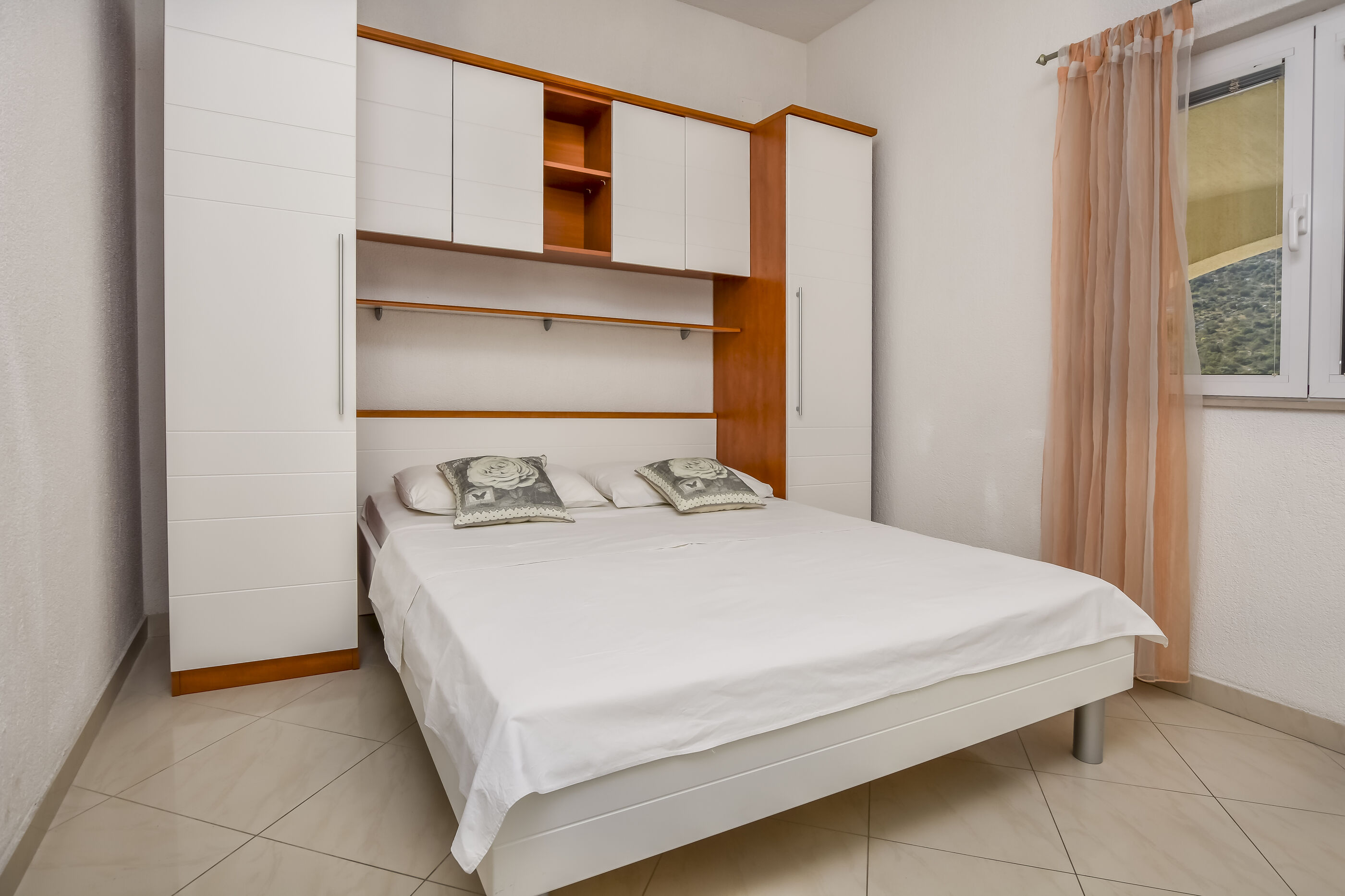Apartments JureG 76171-A3