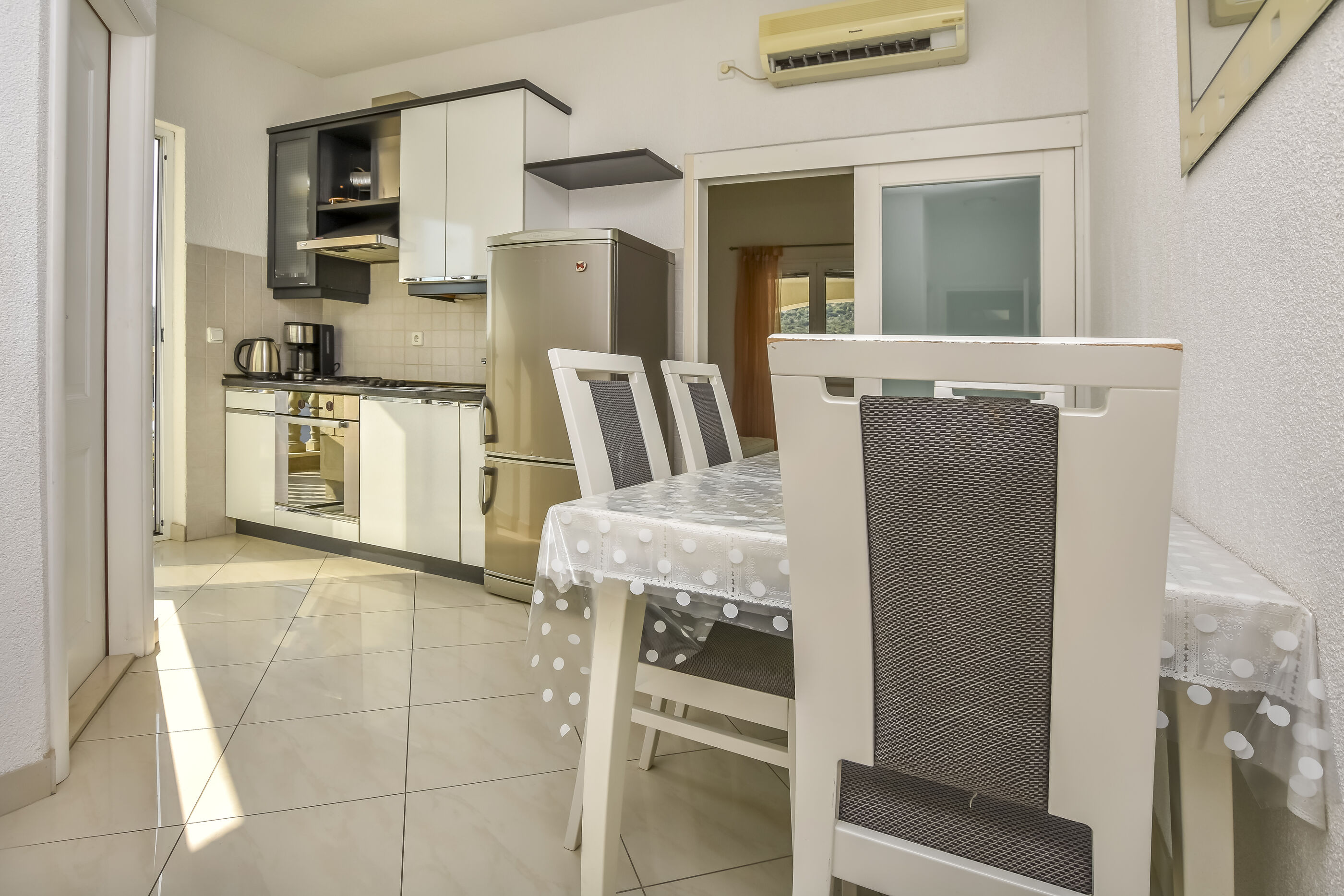 Apartments JureG 76171-A3