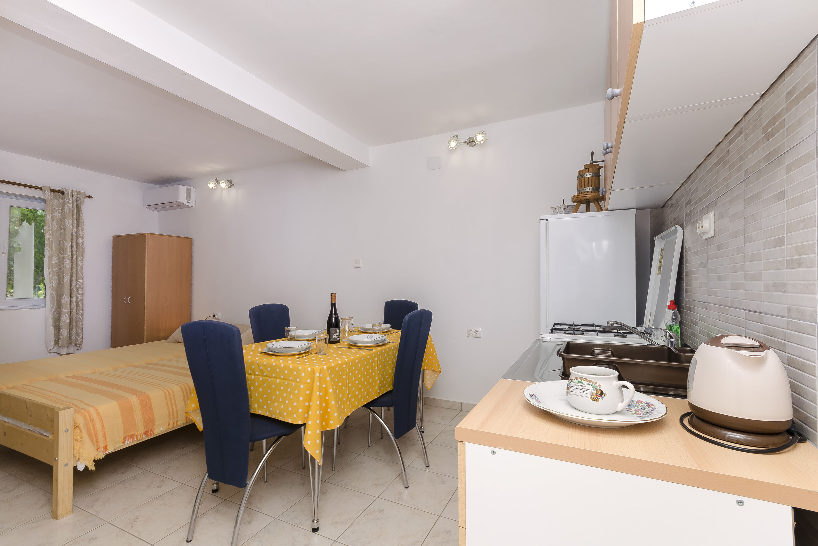 Apartments Mila II 67781-A2