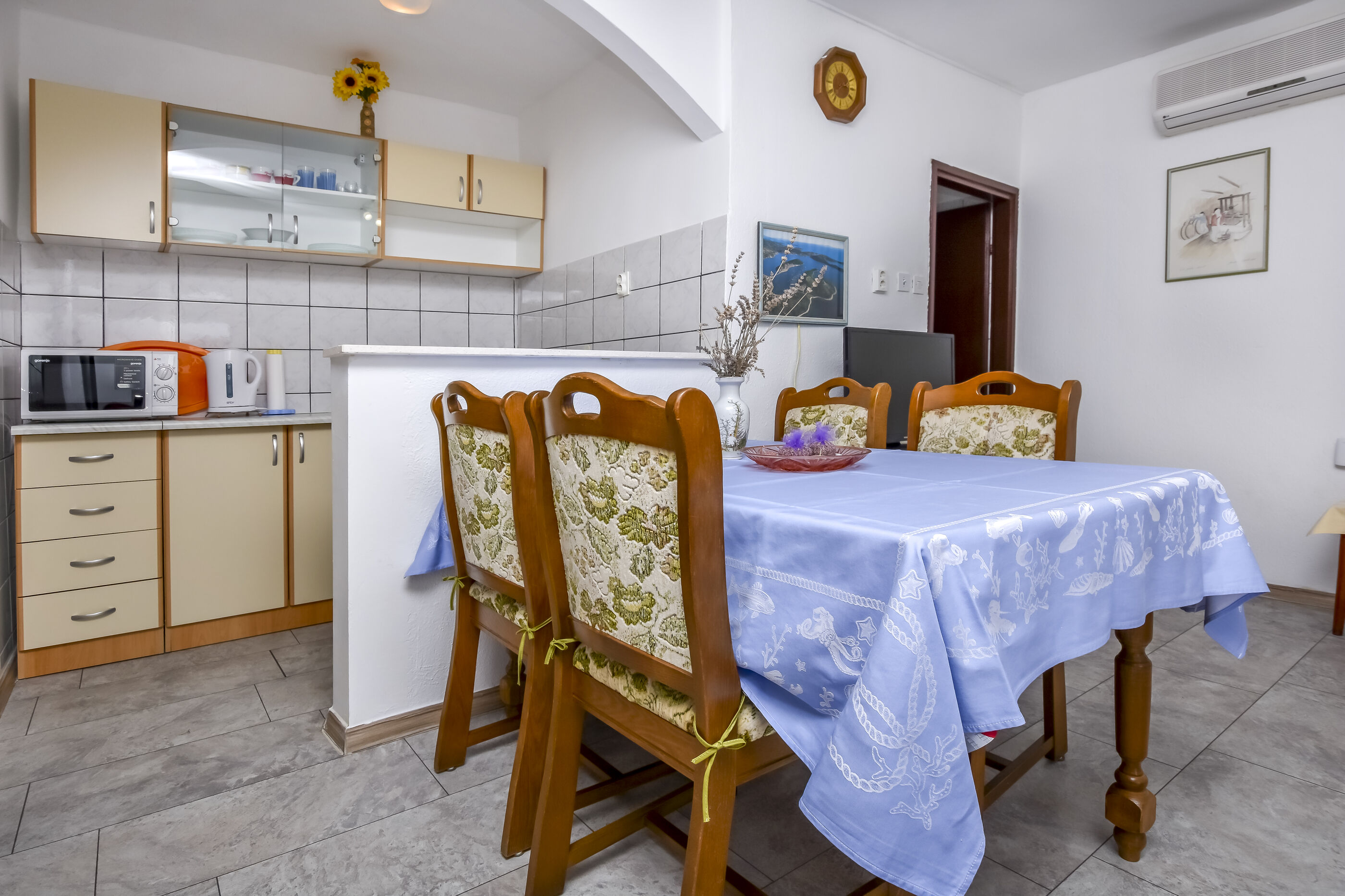 Apartments Cvitic 79141-A2