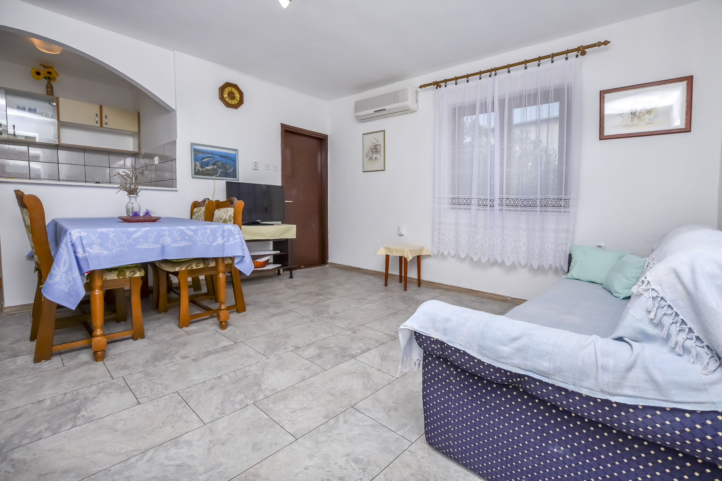Apartments Cvitic 79141-A2