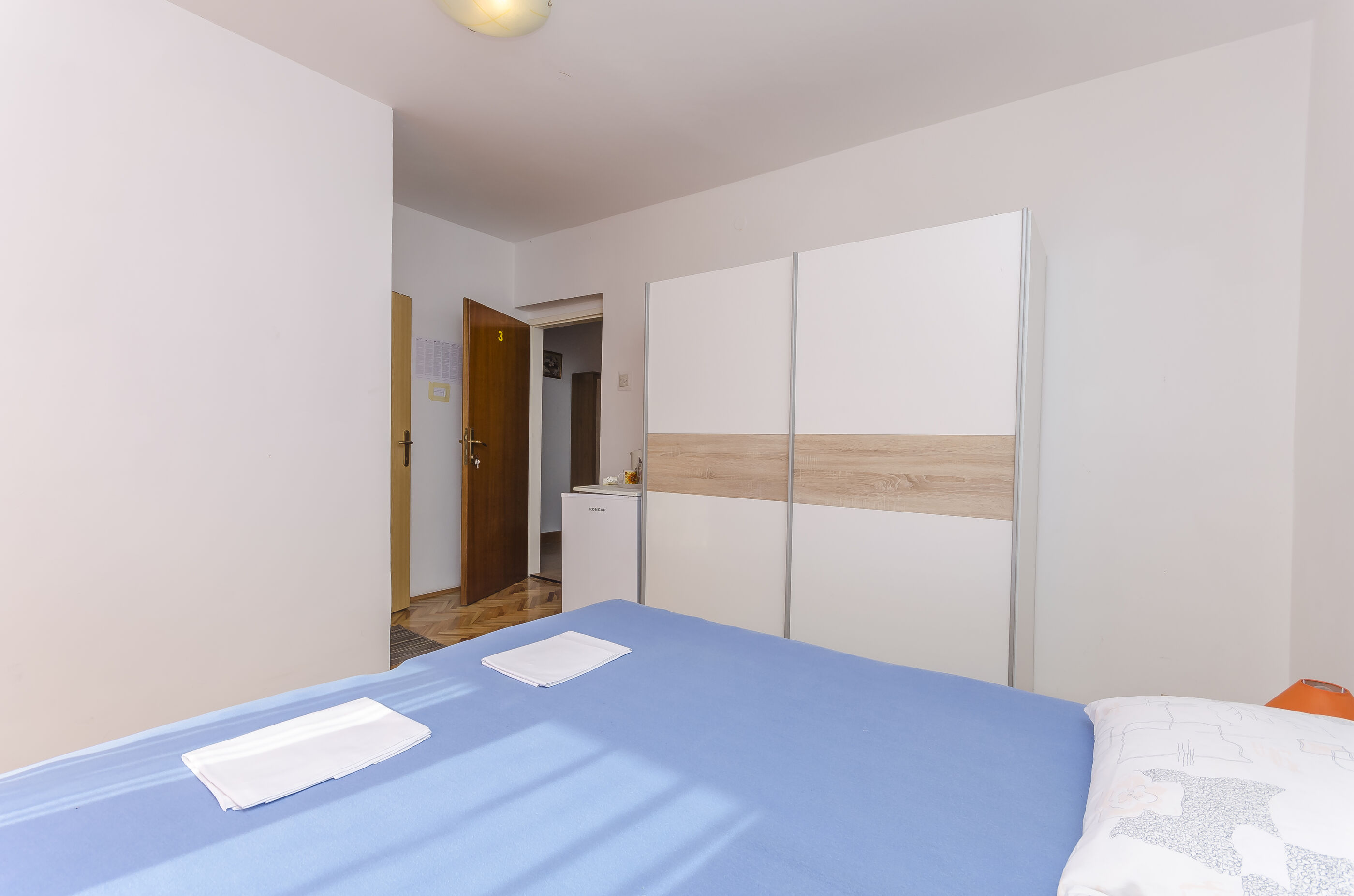 Rooms Mira II 73982-S3