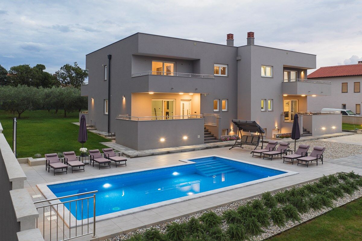Villa Grande T&D 74185-K1