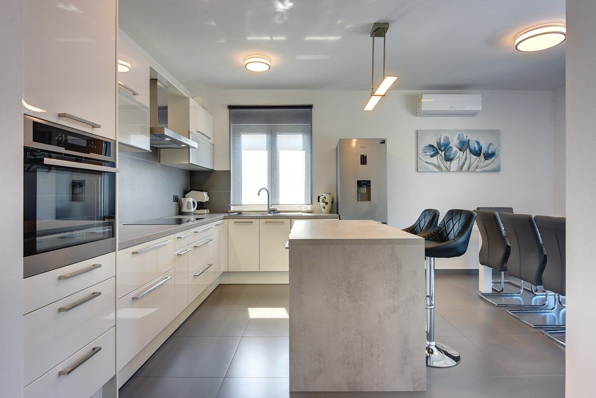 Villa Grande T&D 74185-K1