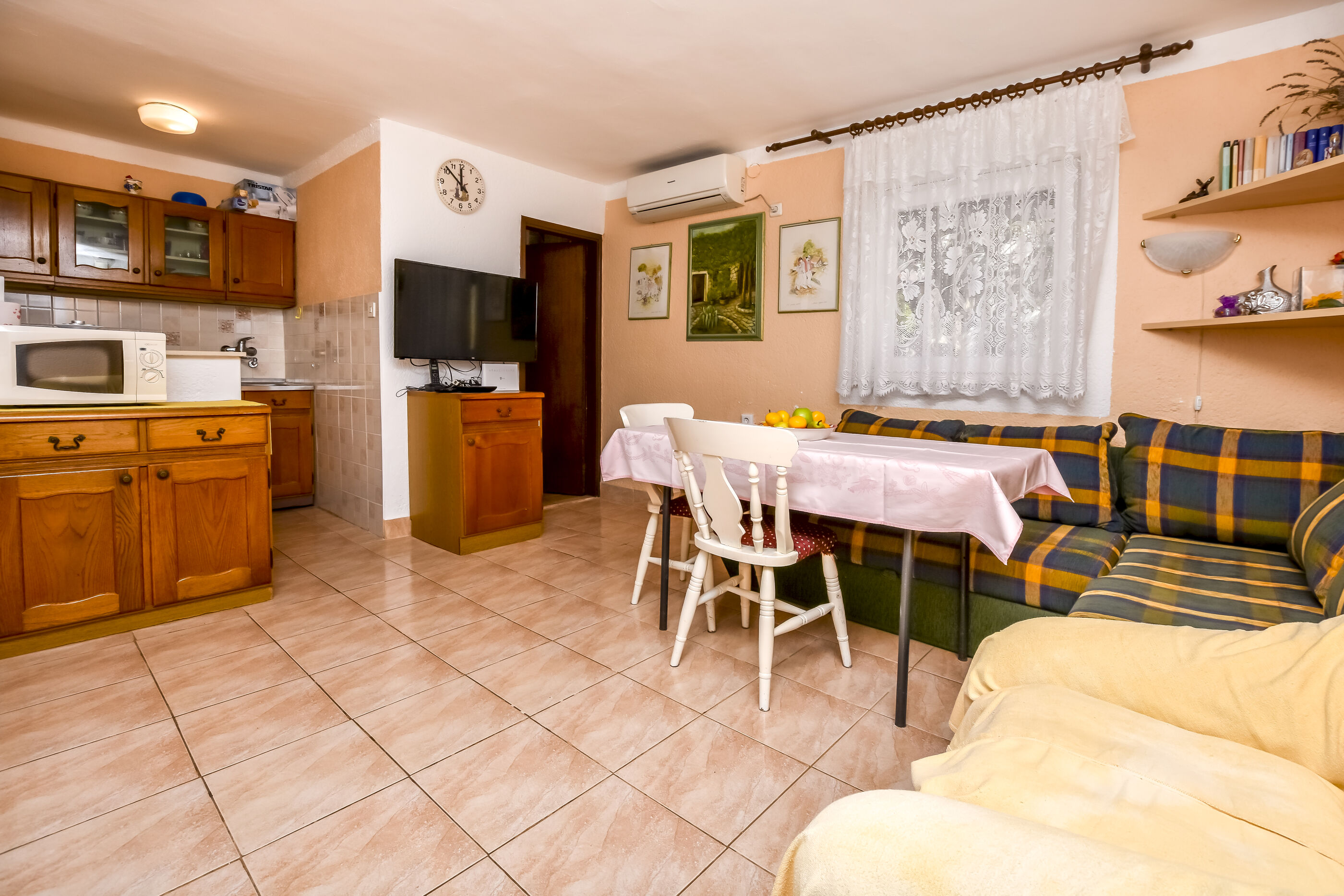 Apartments Cvitic 79141-A1