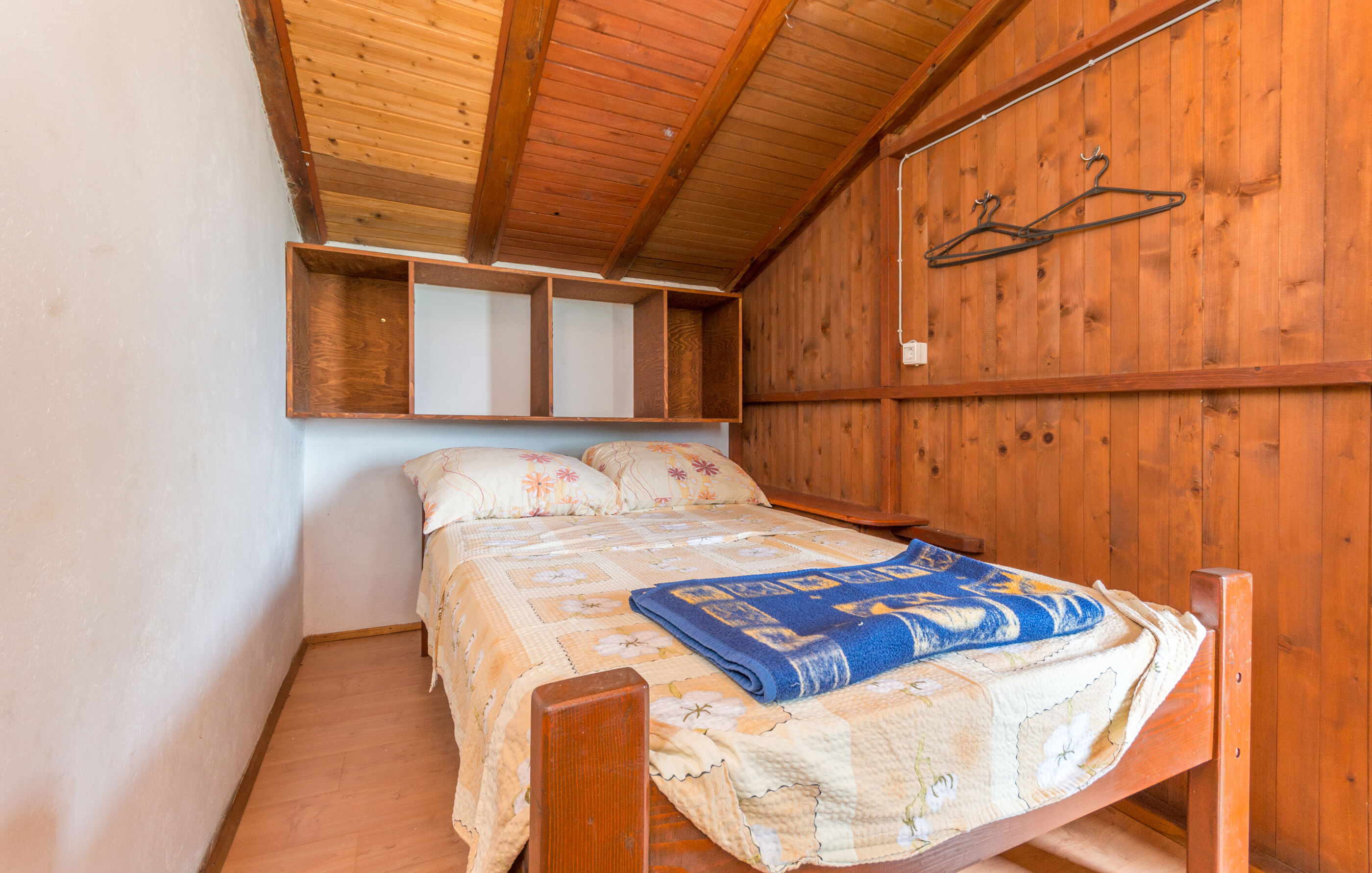 House Tvrdica 14931-K1