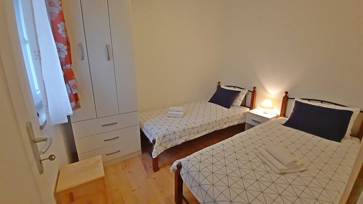 House Ivonne 73714-A2