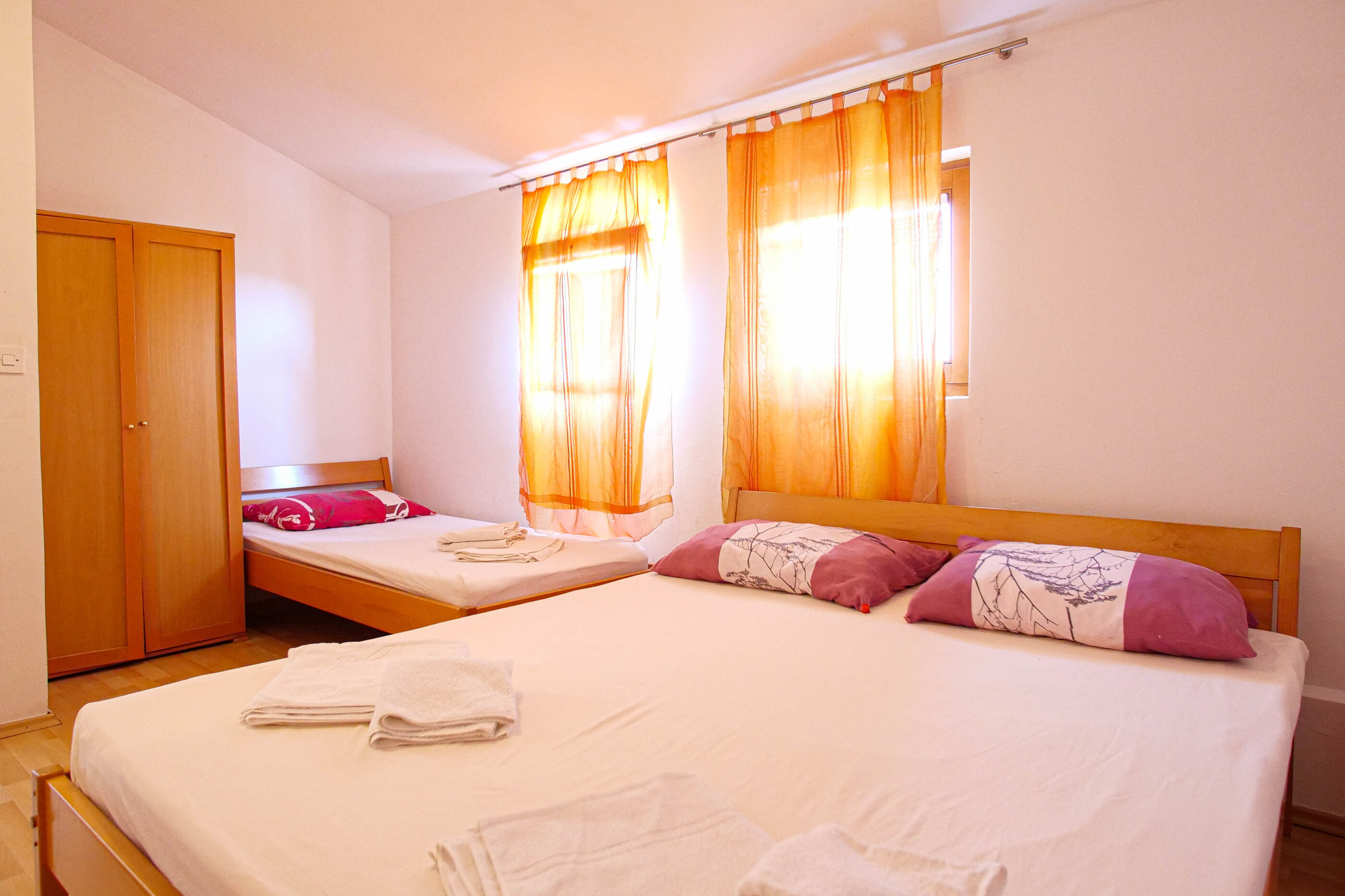 Apartments Manda 74611-A2