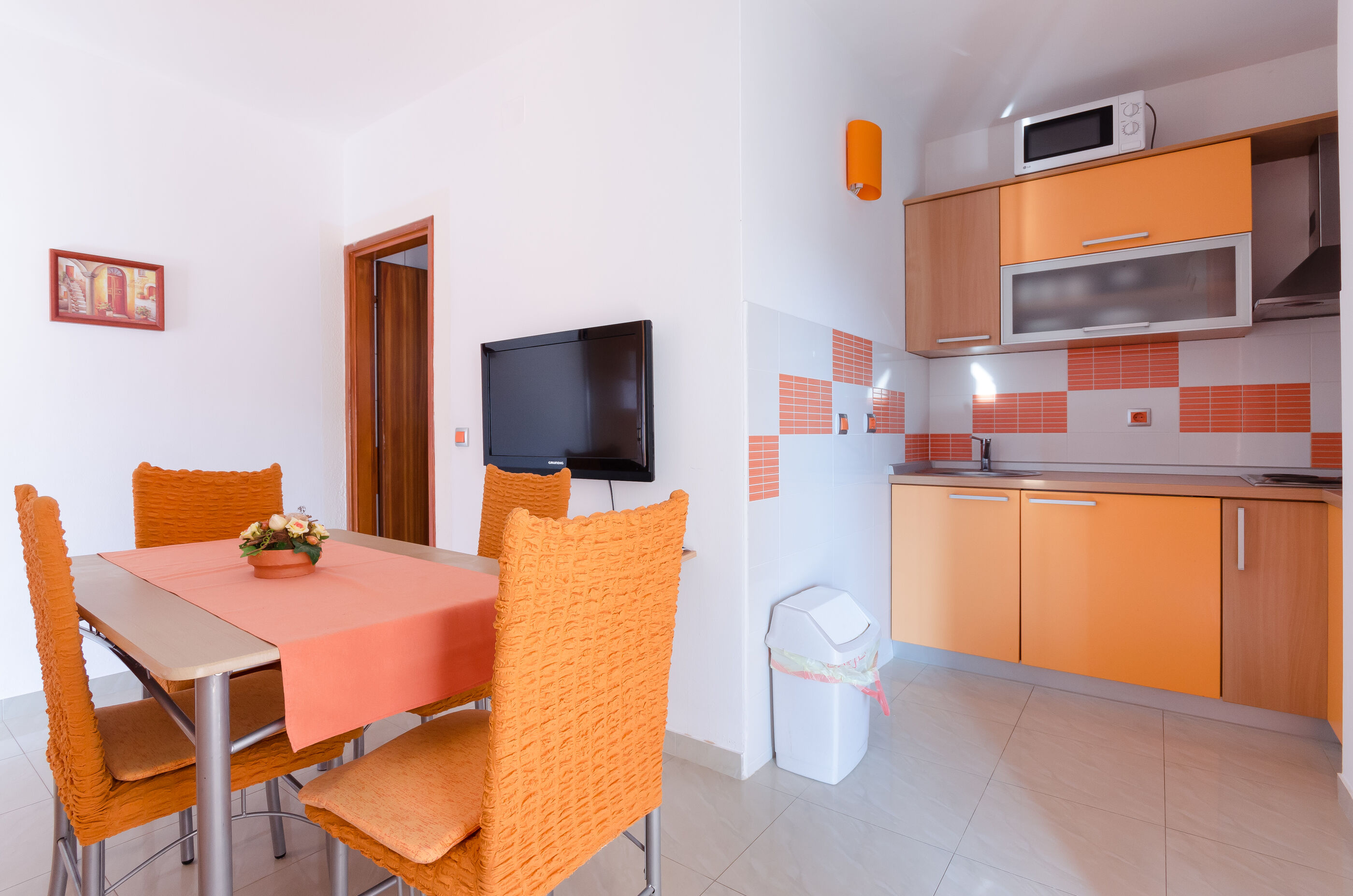 Apartments Helena 86681-A2