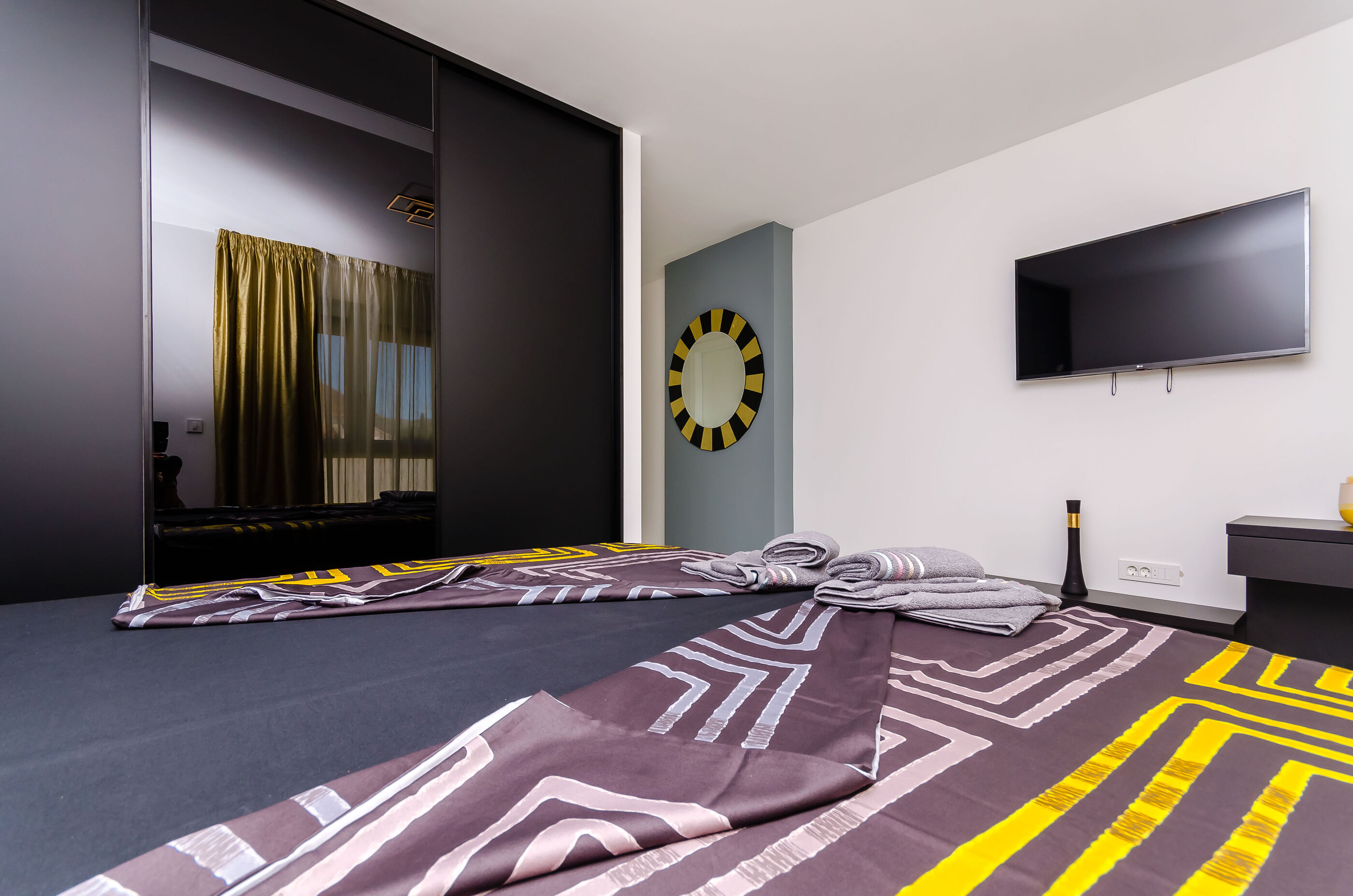 Apartments Crystal Luxury 79251-A1