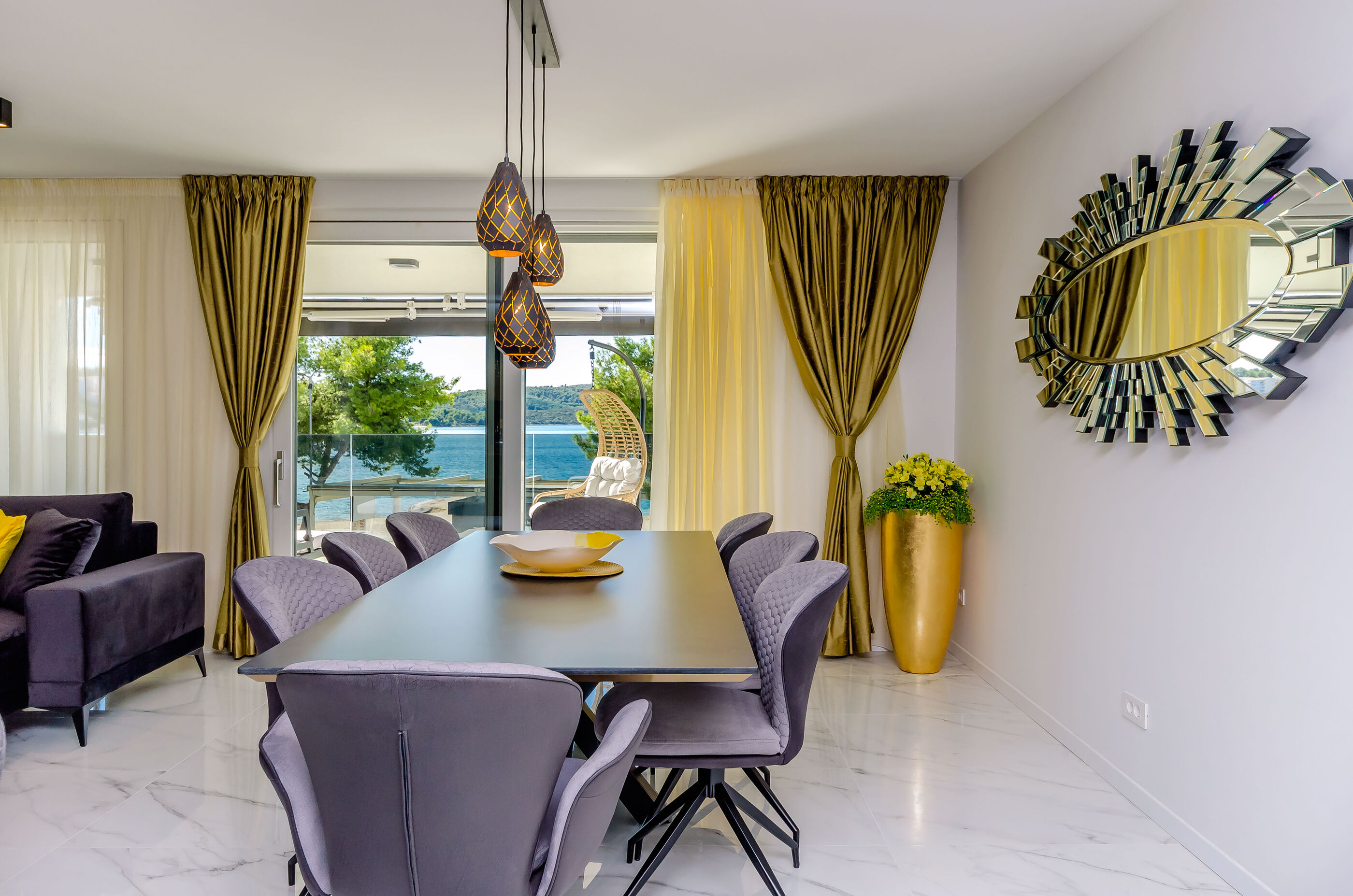 Apartments Crystal Luxury 79251-A1