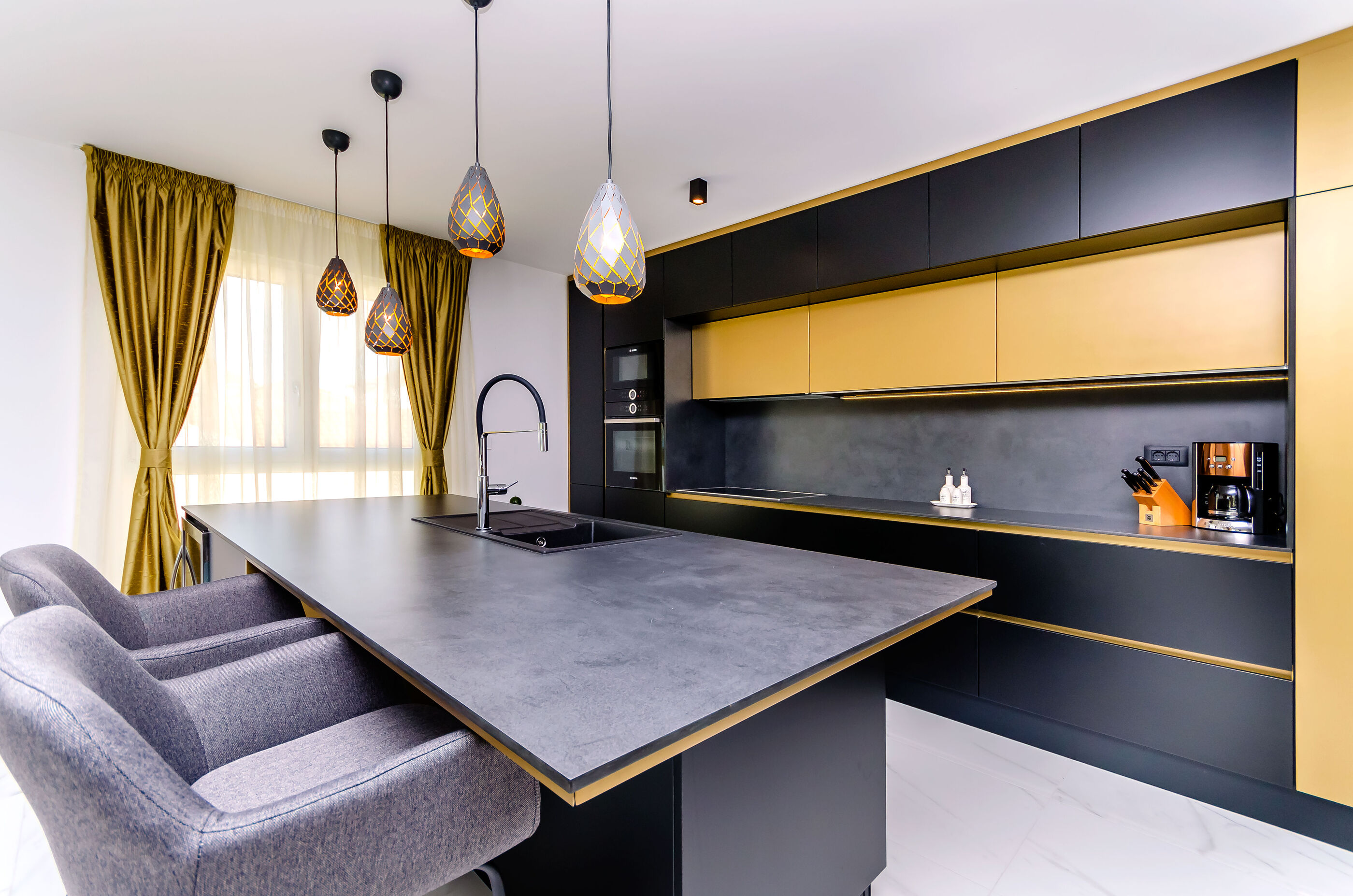 Apartments Crystal Luxury 79251-A1