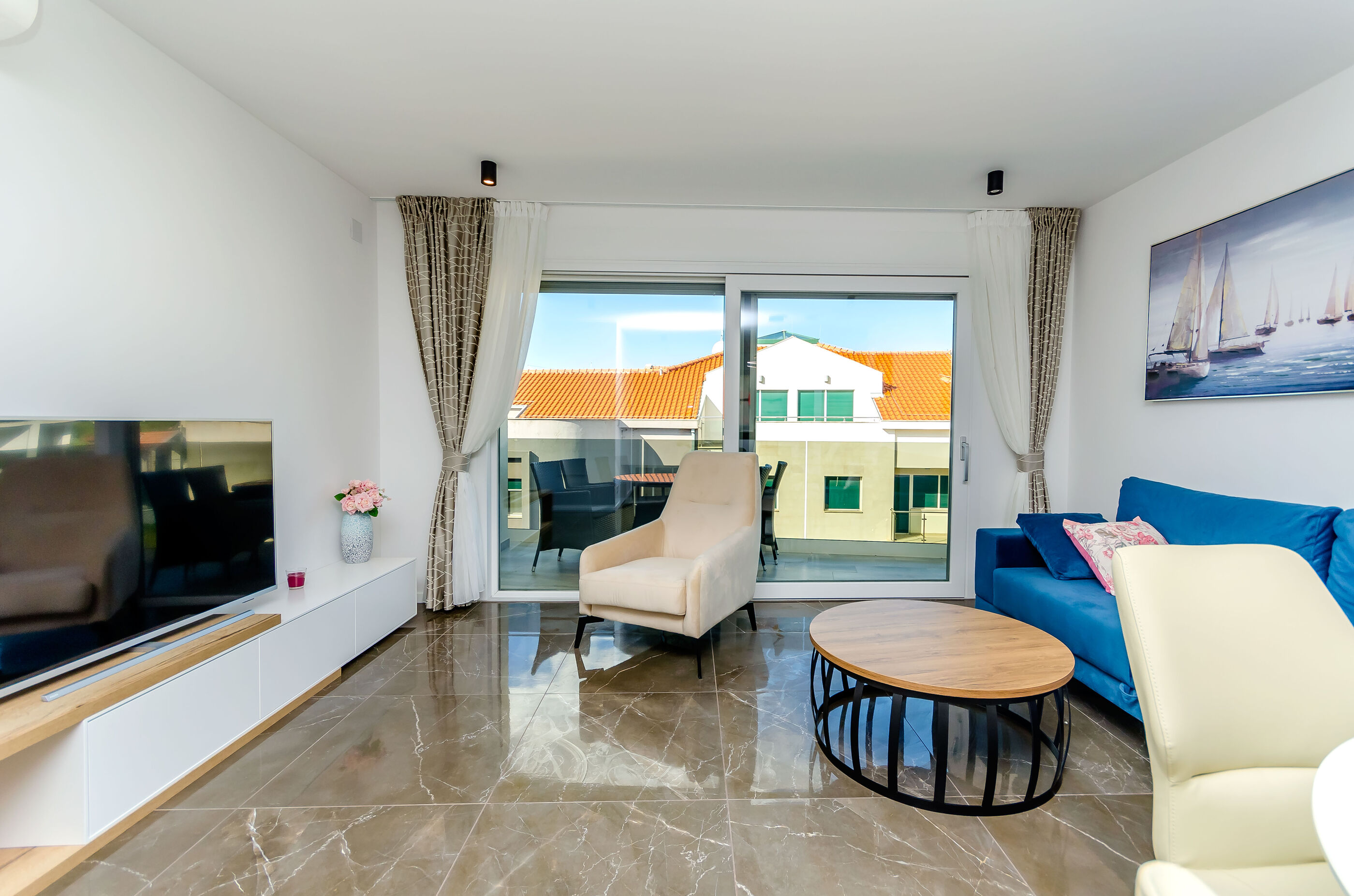 Apartments Crystal Luxury 79251-A2