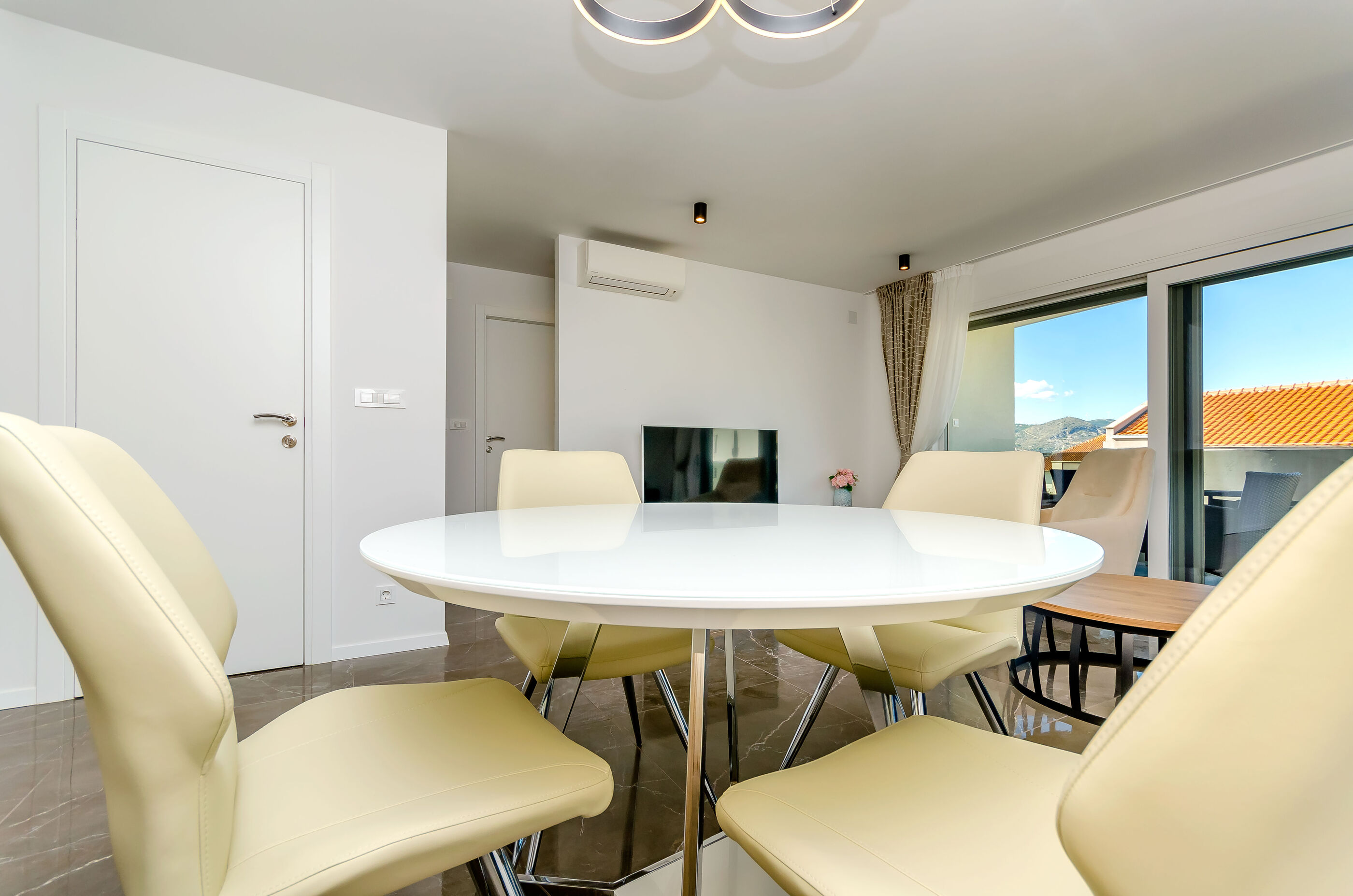 Apartments Crystal Luxury 79251-A2