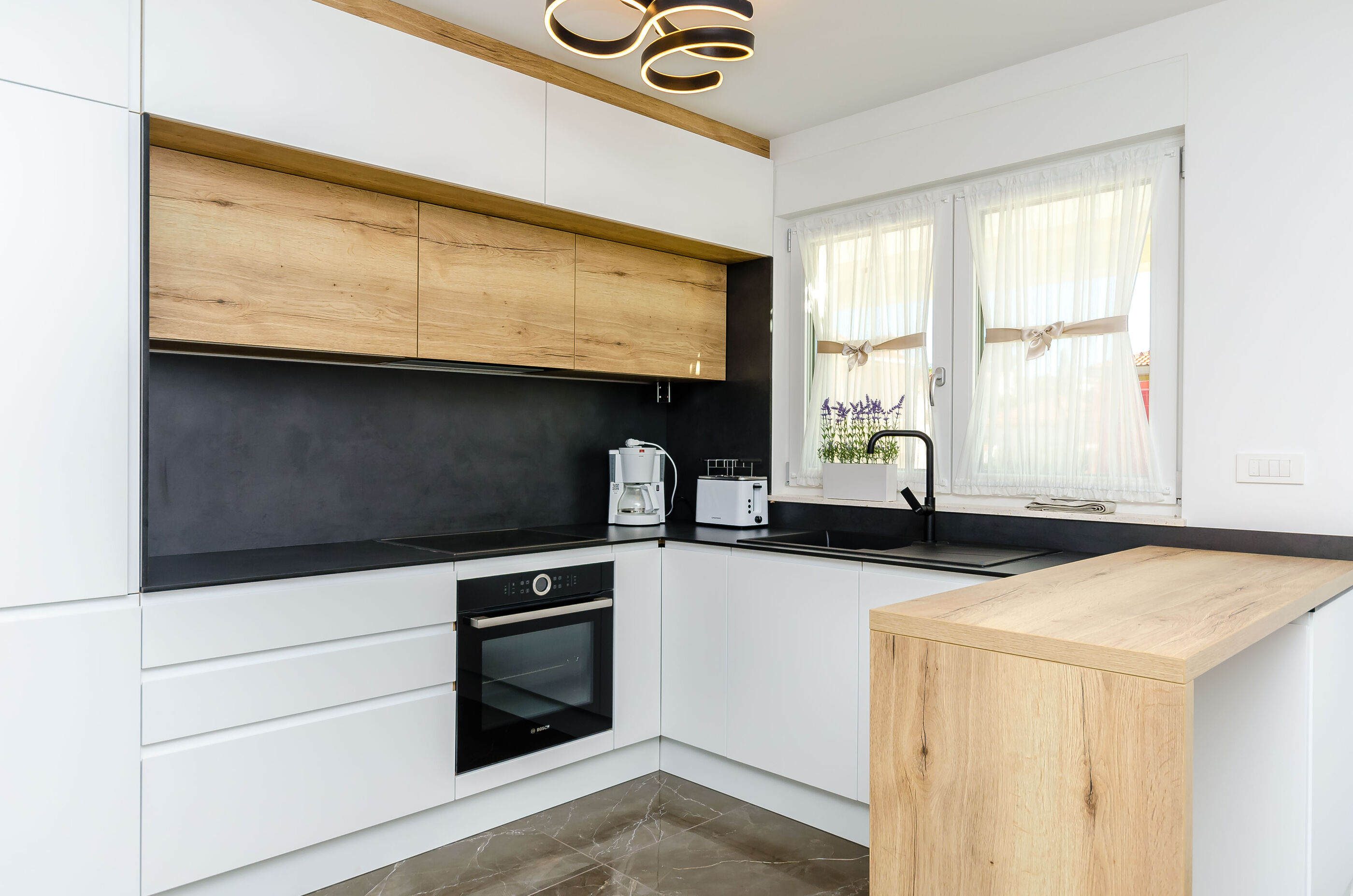 Apartments Crystal Luxury 79251-A2