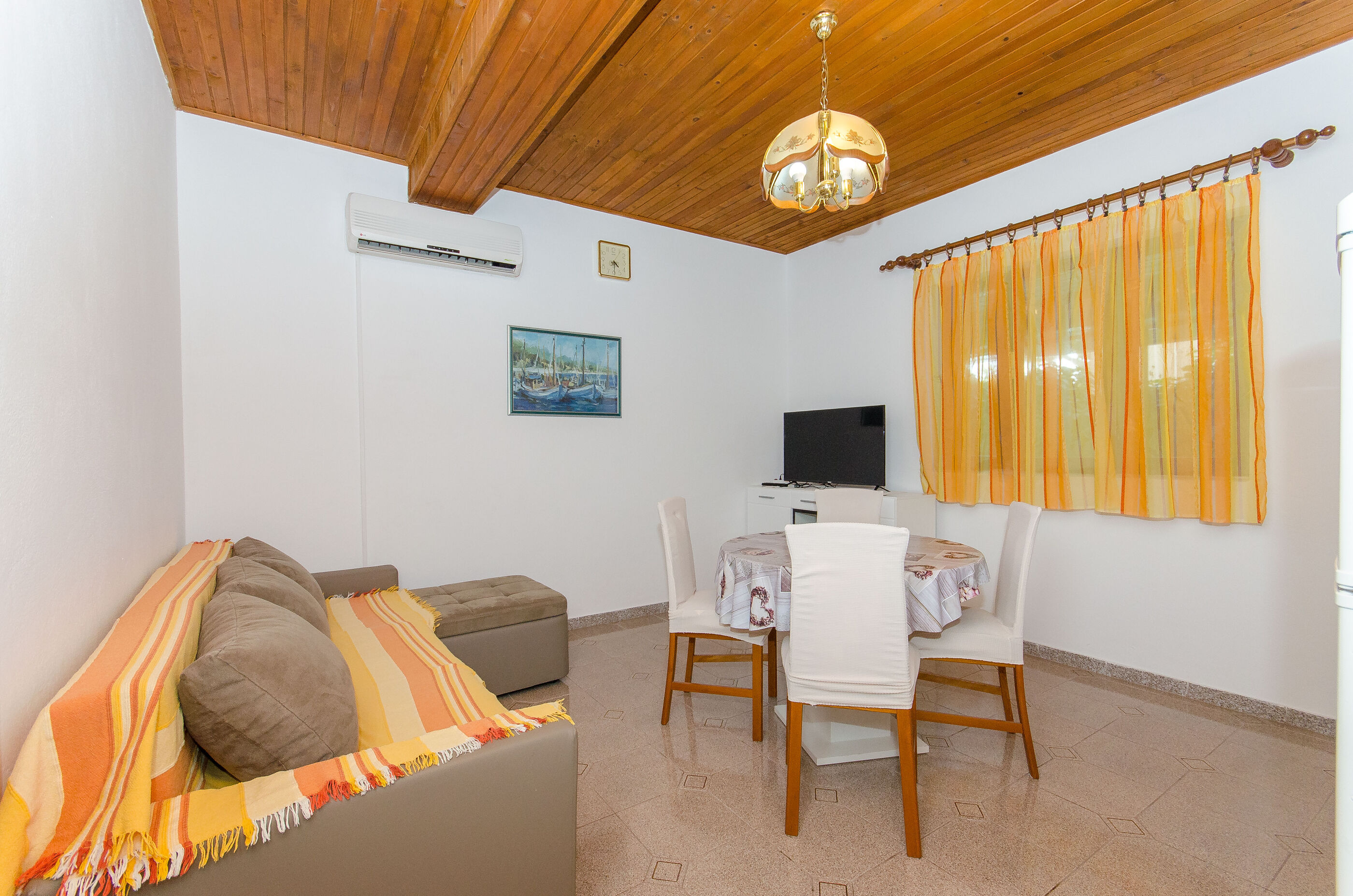 Apartments Marinko 37171-A2