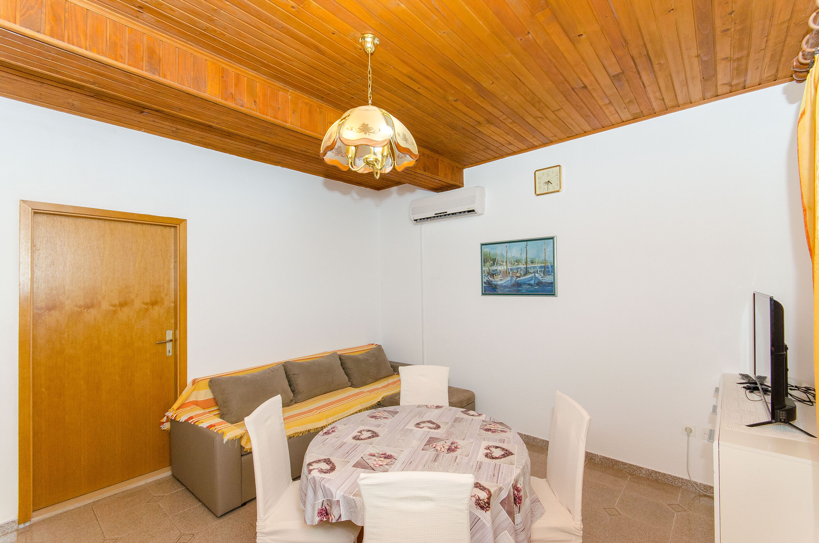 Apartments Marinko 37171-A2