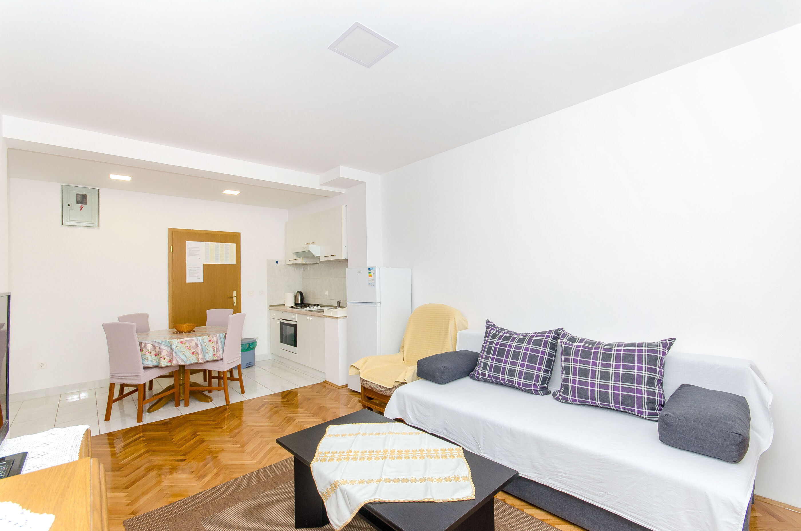 Apartments Marinko 37171-A5