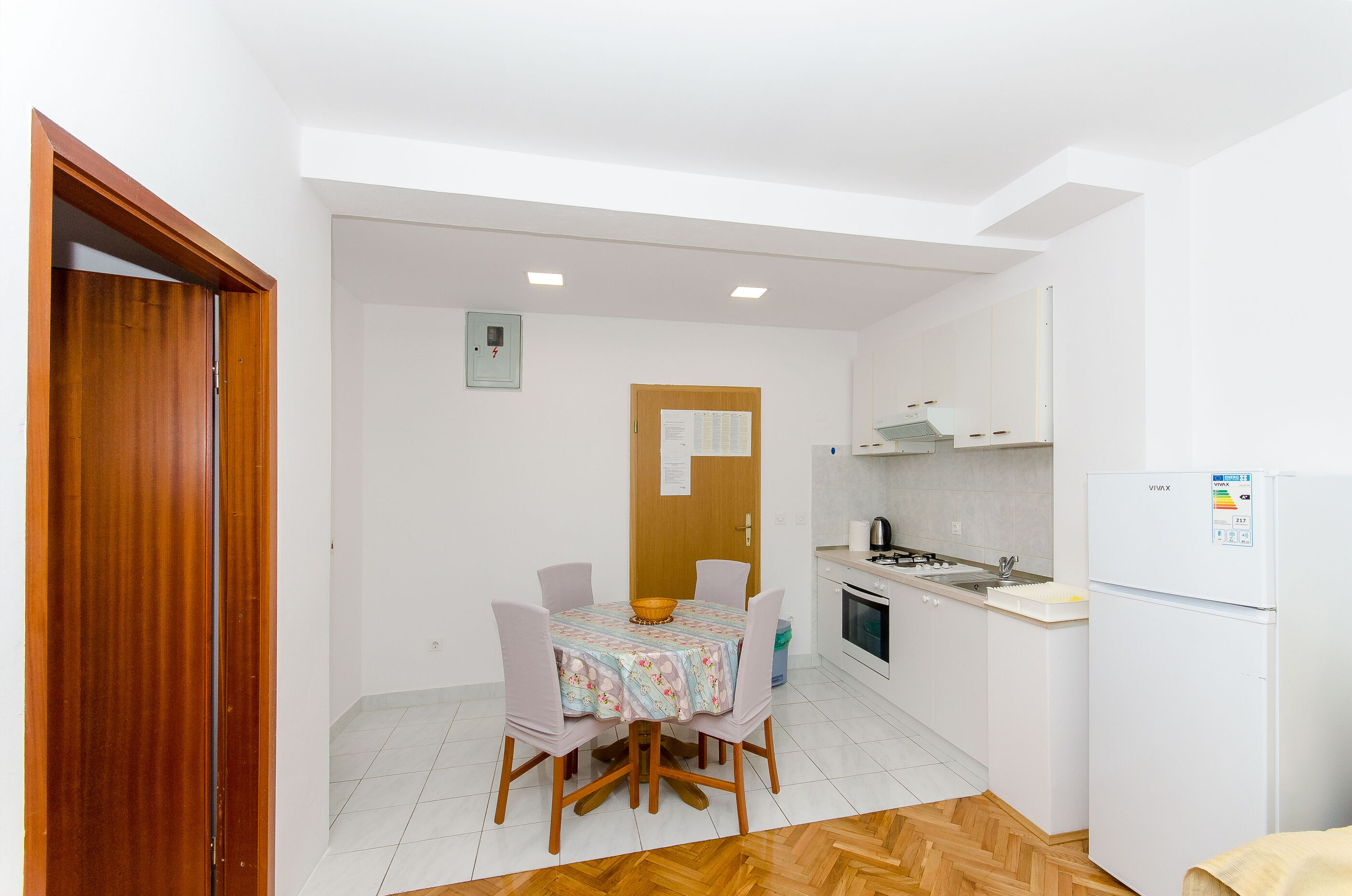 Apartments Marinko 37171-A5