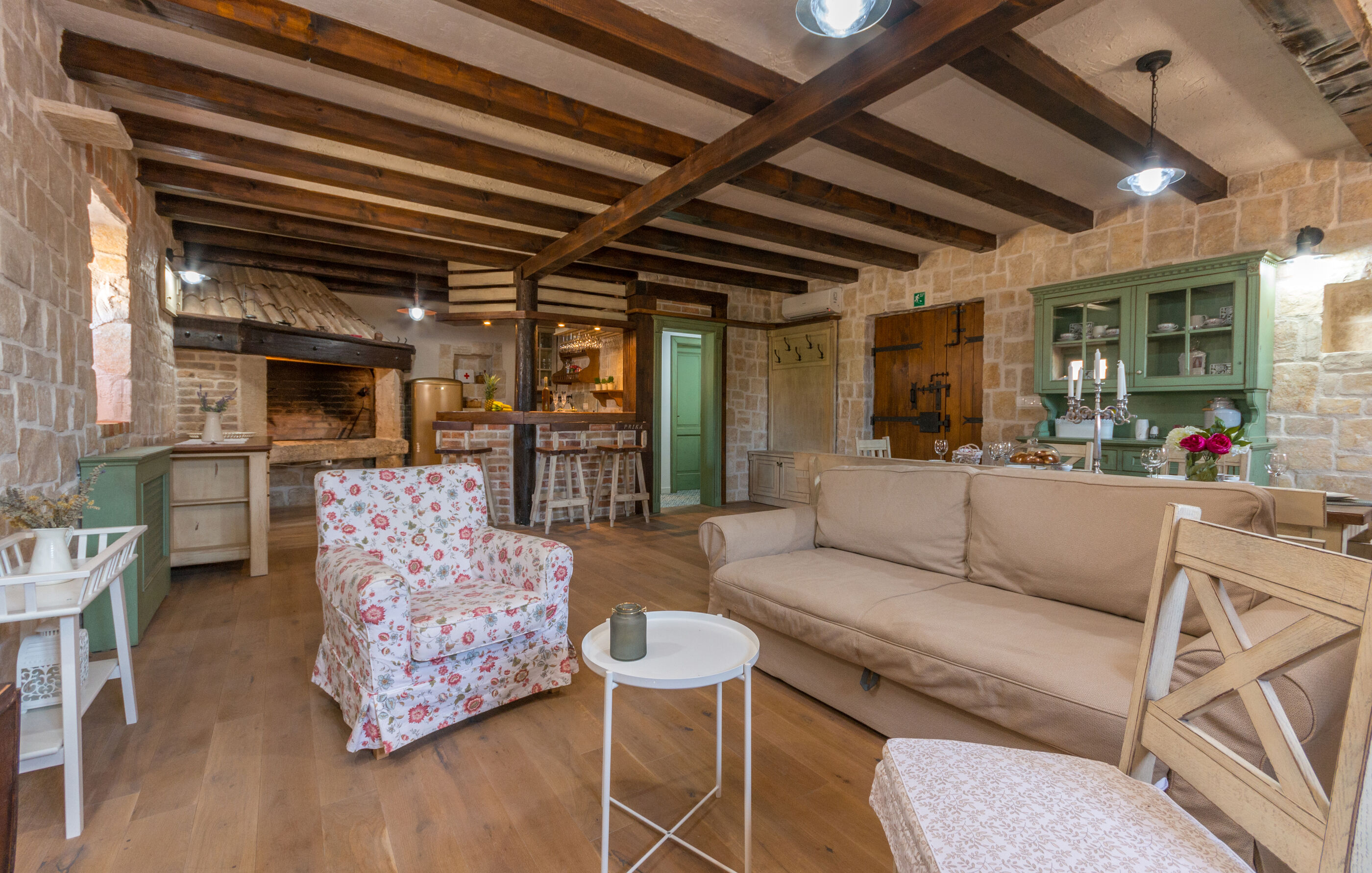 Villa Calandra V6861-K1