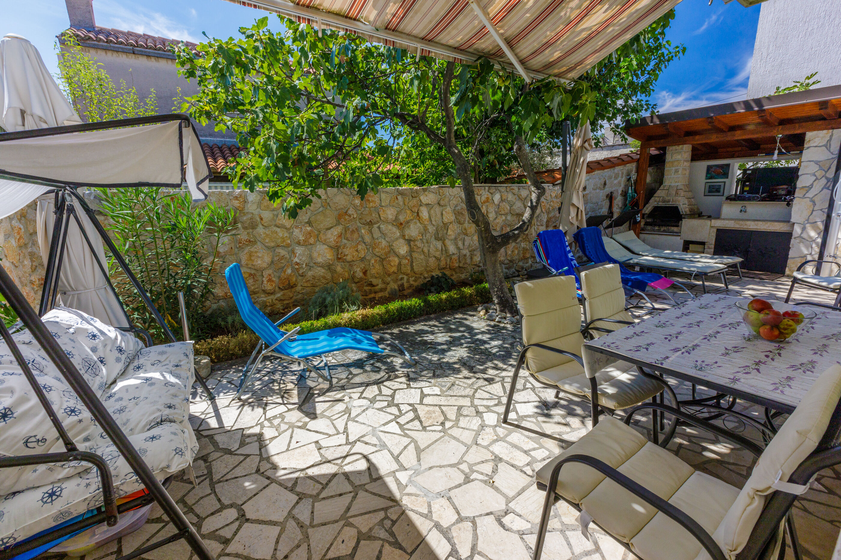 Apartments Stivic 62637-A2