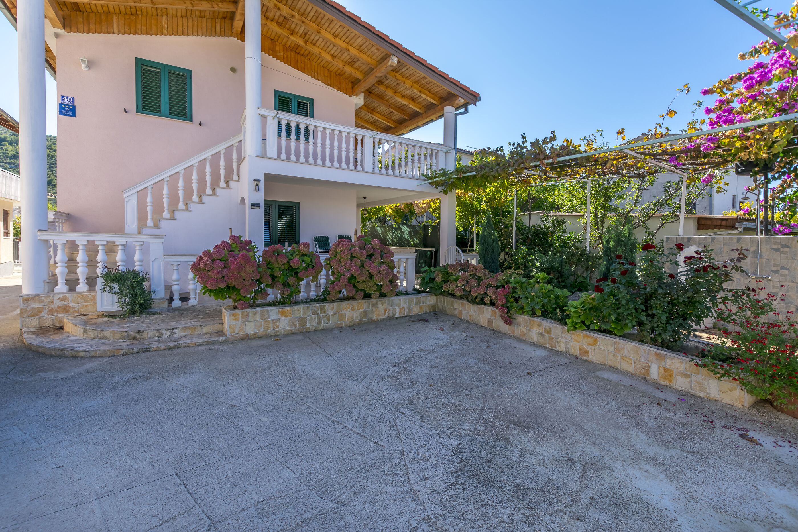 House Lucija 28841-K1