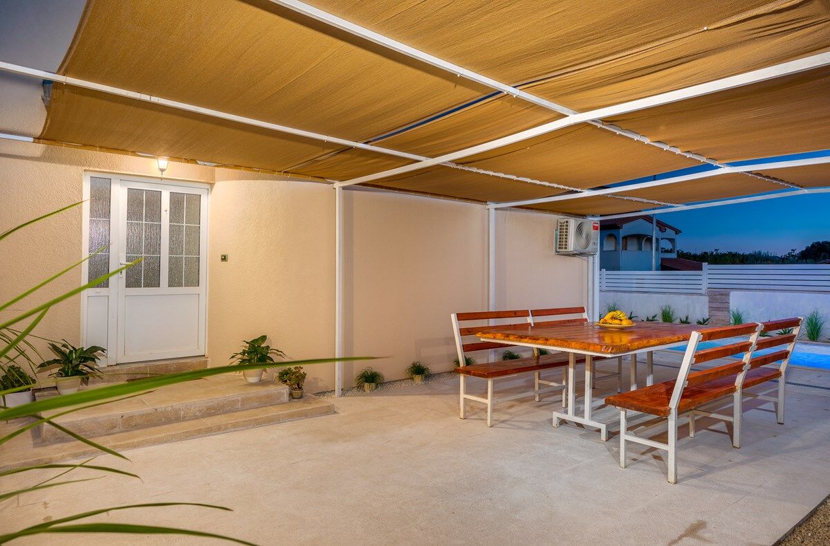 Villa Ostone 74188-K1