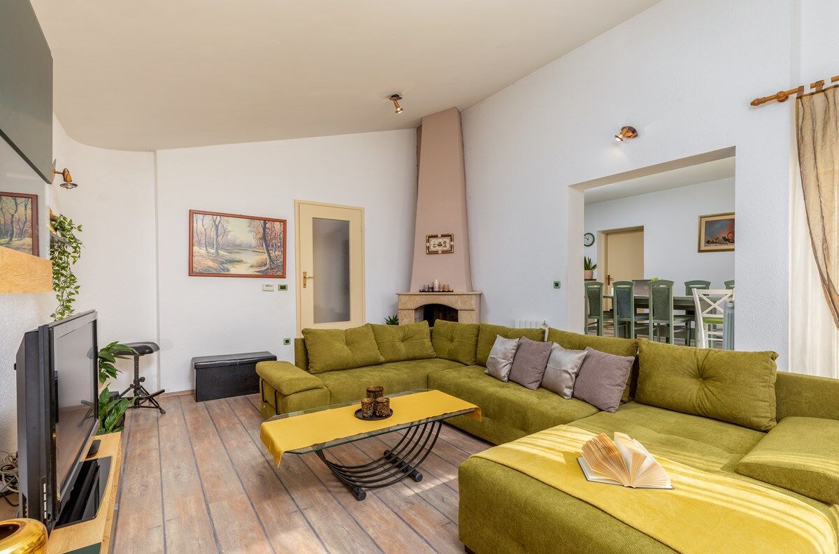 Villa Ostone 74188-K1