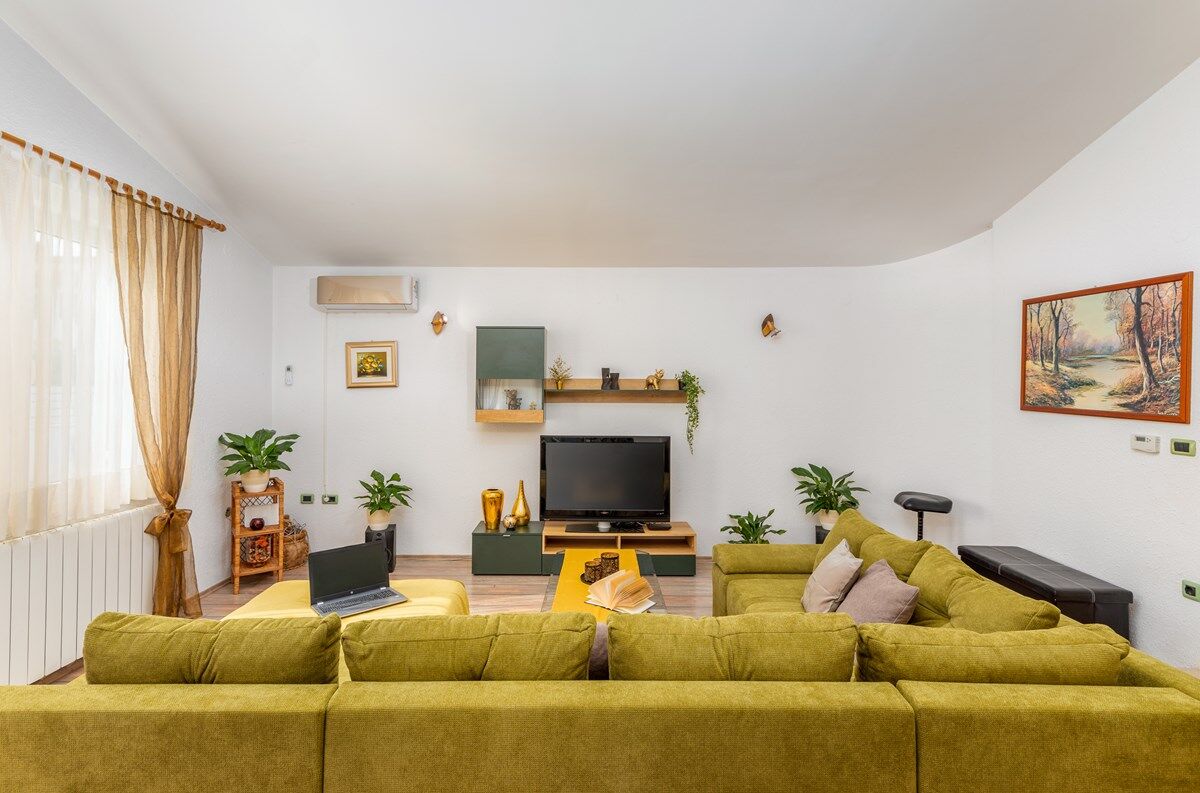Villa Ostone 74188-K1