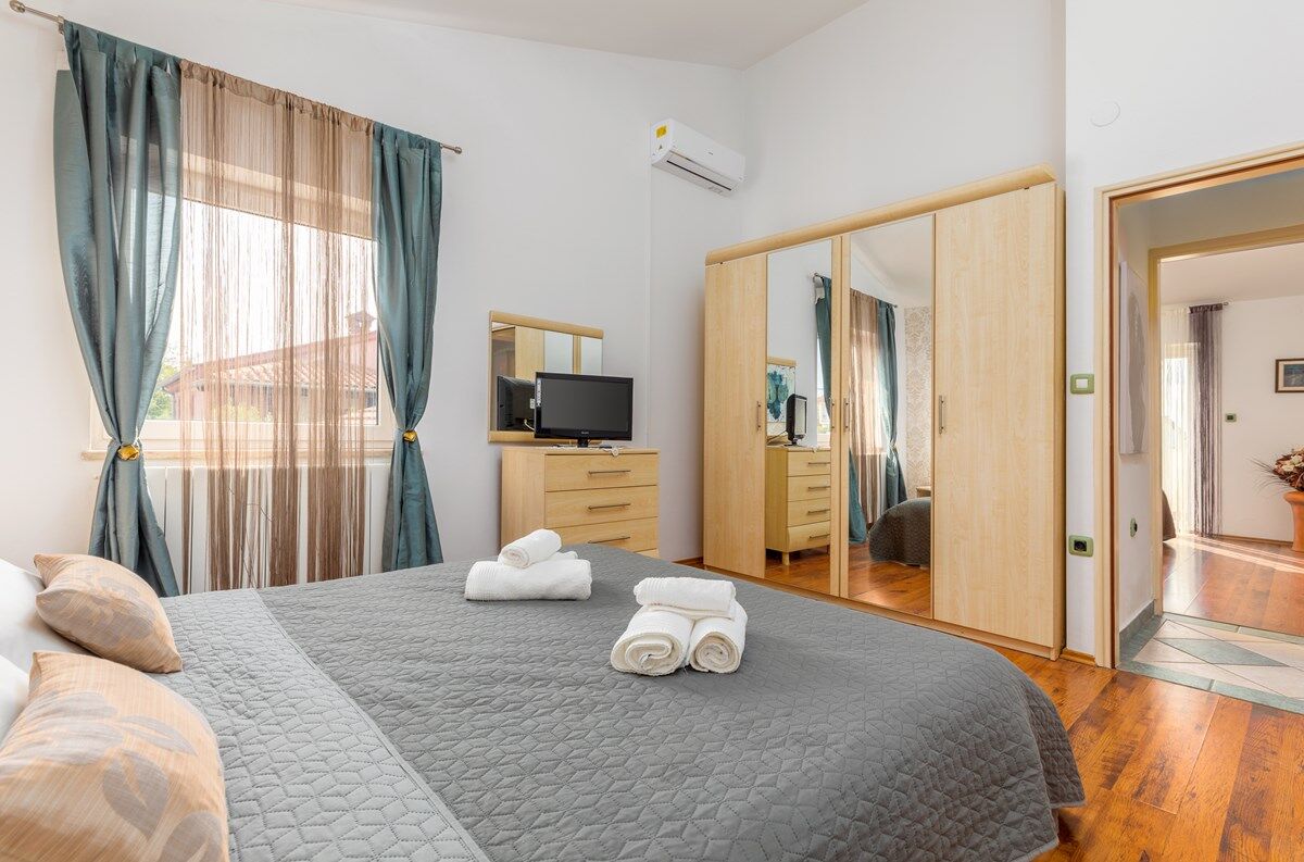 Villa Ostone 74188-K1