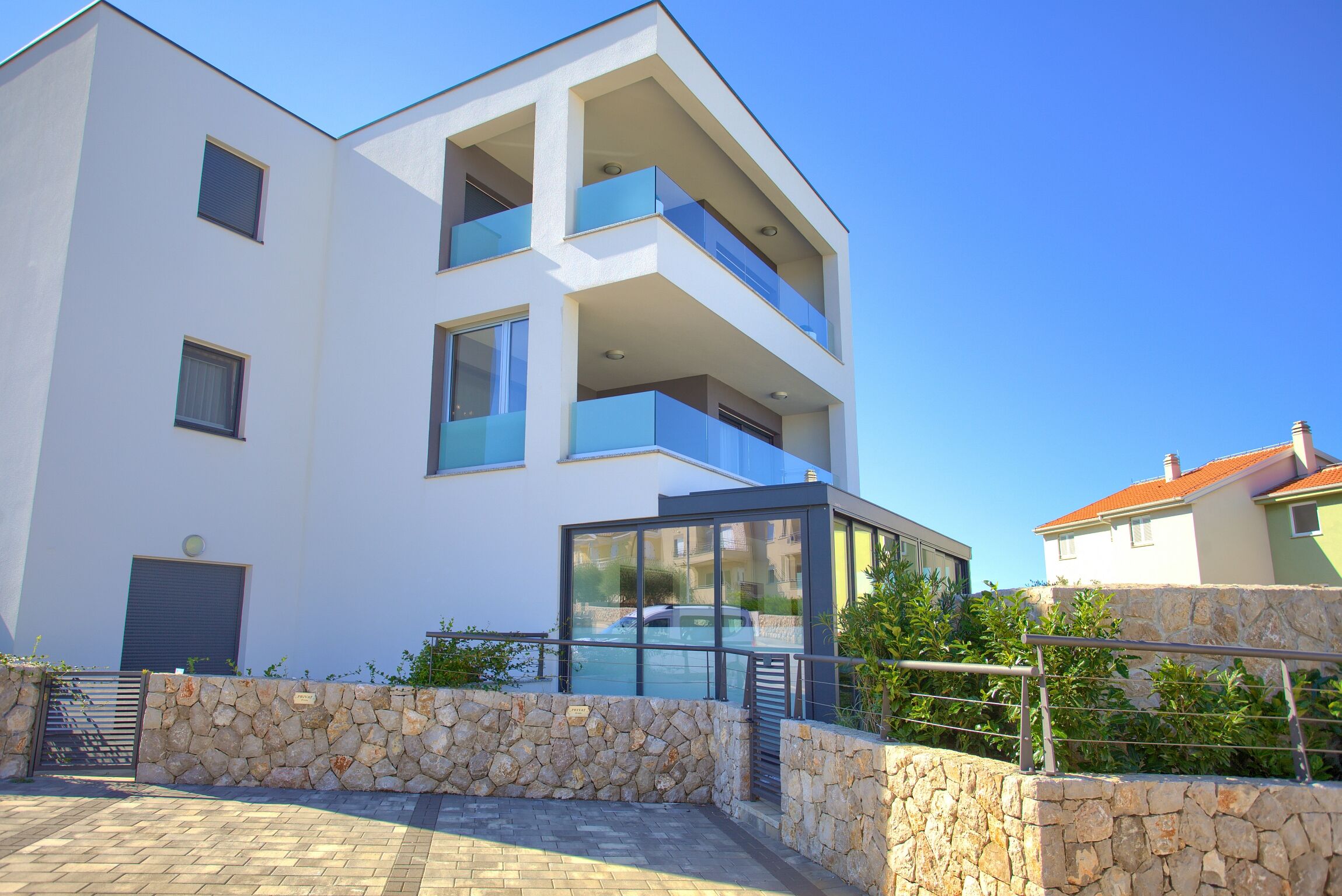Apartment Crystal Aura 62255-A1