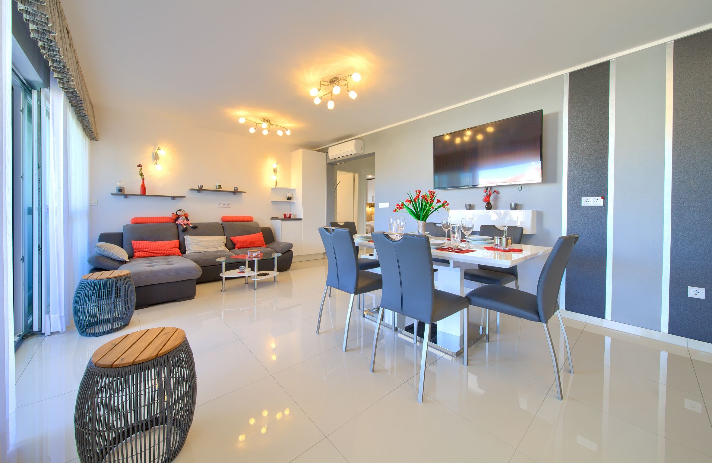 Apartment Crystal Aura 62255-A1