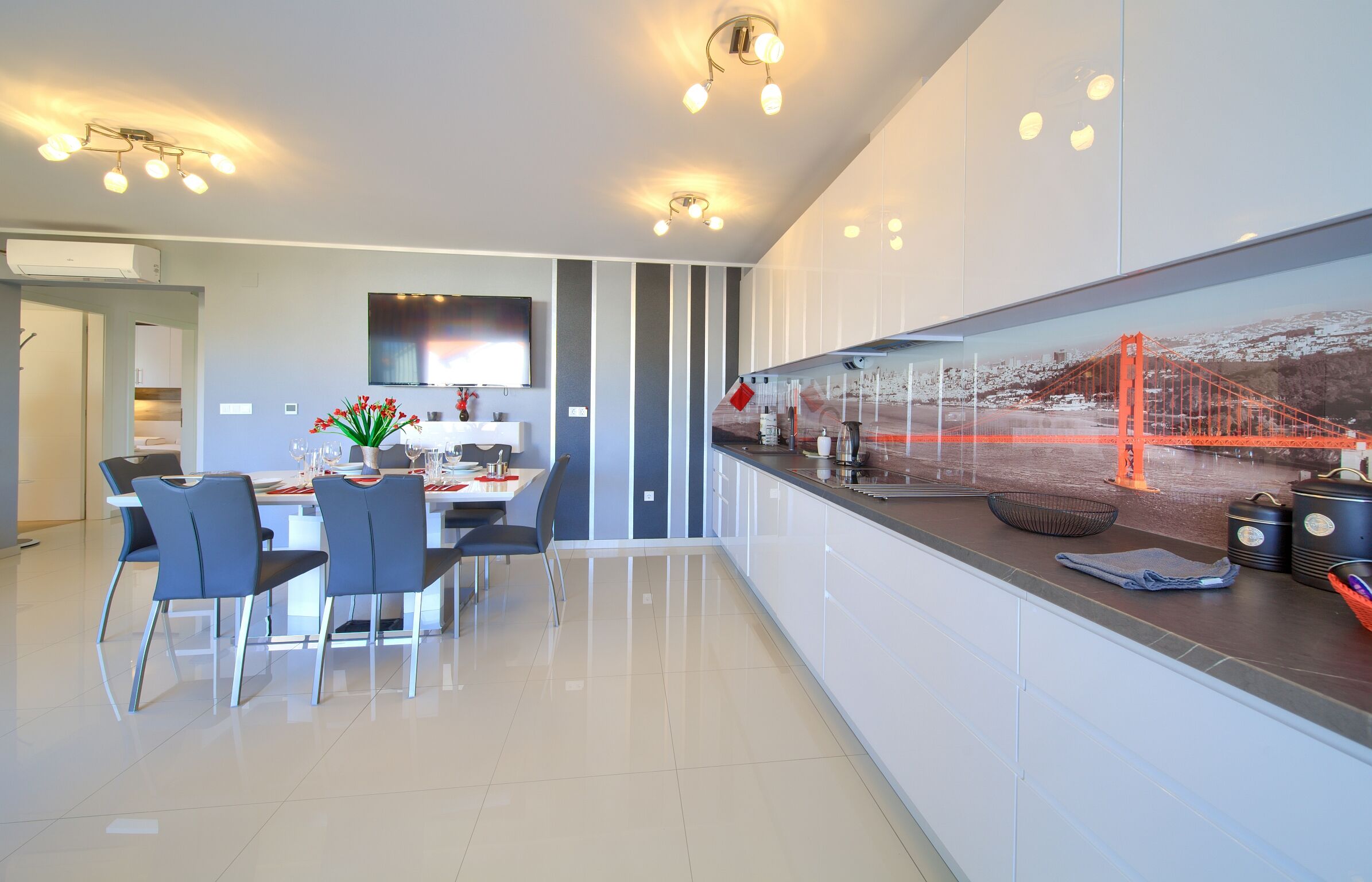 Apartment Crystal Aura 62255-A1